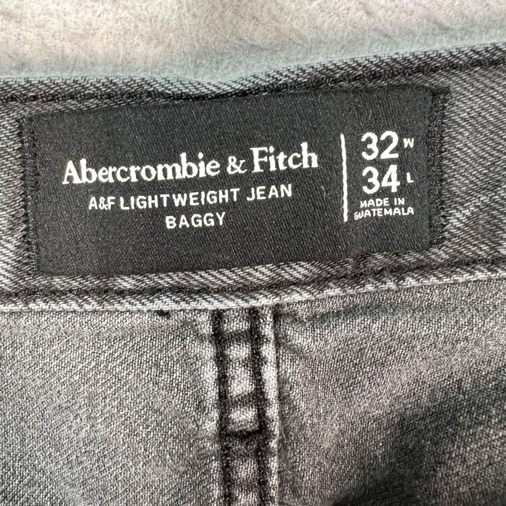 Abercrombie & Fitch Abercrombie & Fitch Mens Jeans 32 x 32 Gray Distressed Paint Splatter Baggy Straight Cotton Blend Mid Rise 32 Inseam Size US 32 / EU 48 - 3 Thumbnail