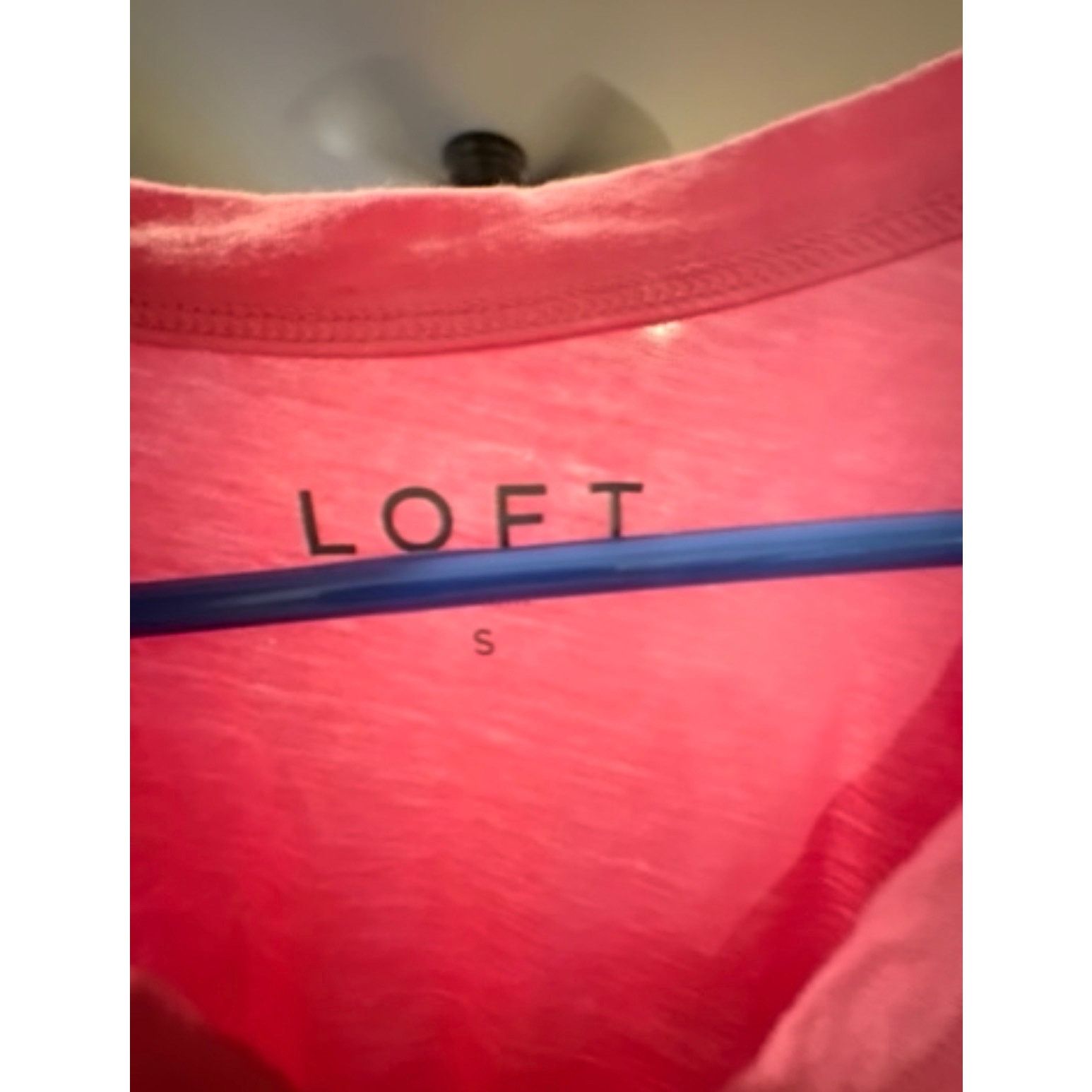 Loft LOFT Women’s Pink Short Sleeve V-Neck Tee Size Small (4–6) Size S / US 4 / IT 40 - 3 Thumbnail