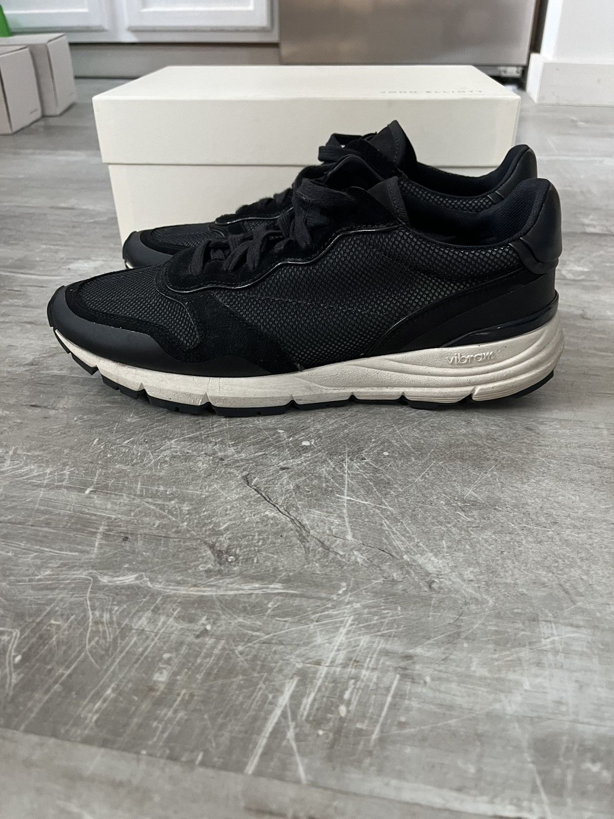 John Elliott John Elliott Edition One Runner in Black size 11 Size US 11 / EU 44 - 1 Thumbnail