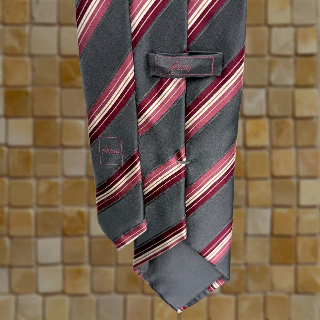 Brioni VINTAGE Brioni Tie Silk 100% Silk Made in Italy Men’s Necktie Striped Designer Size ONE SIZE - 1 Thumbnail