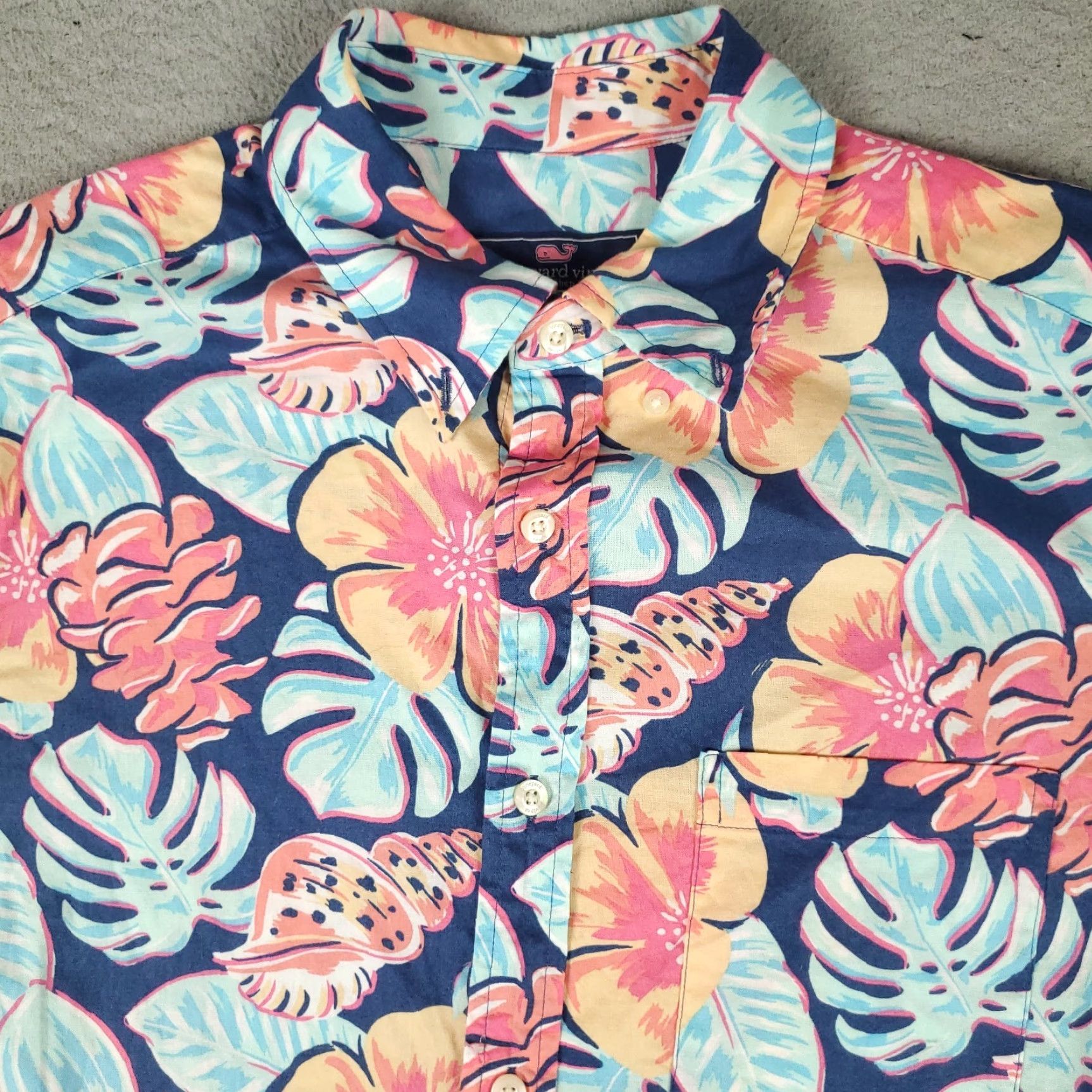 Vineyard Vines Vineyard Vines Shirt Mens Medium Blue Pink Floral Casual Button Up Short Sleeve Size US M / EU 48-50 / 2 - 2 Thumbnail