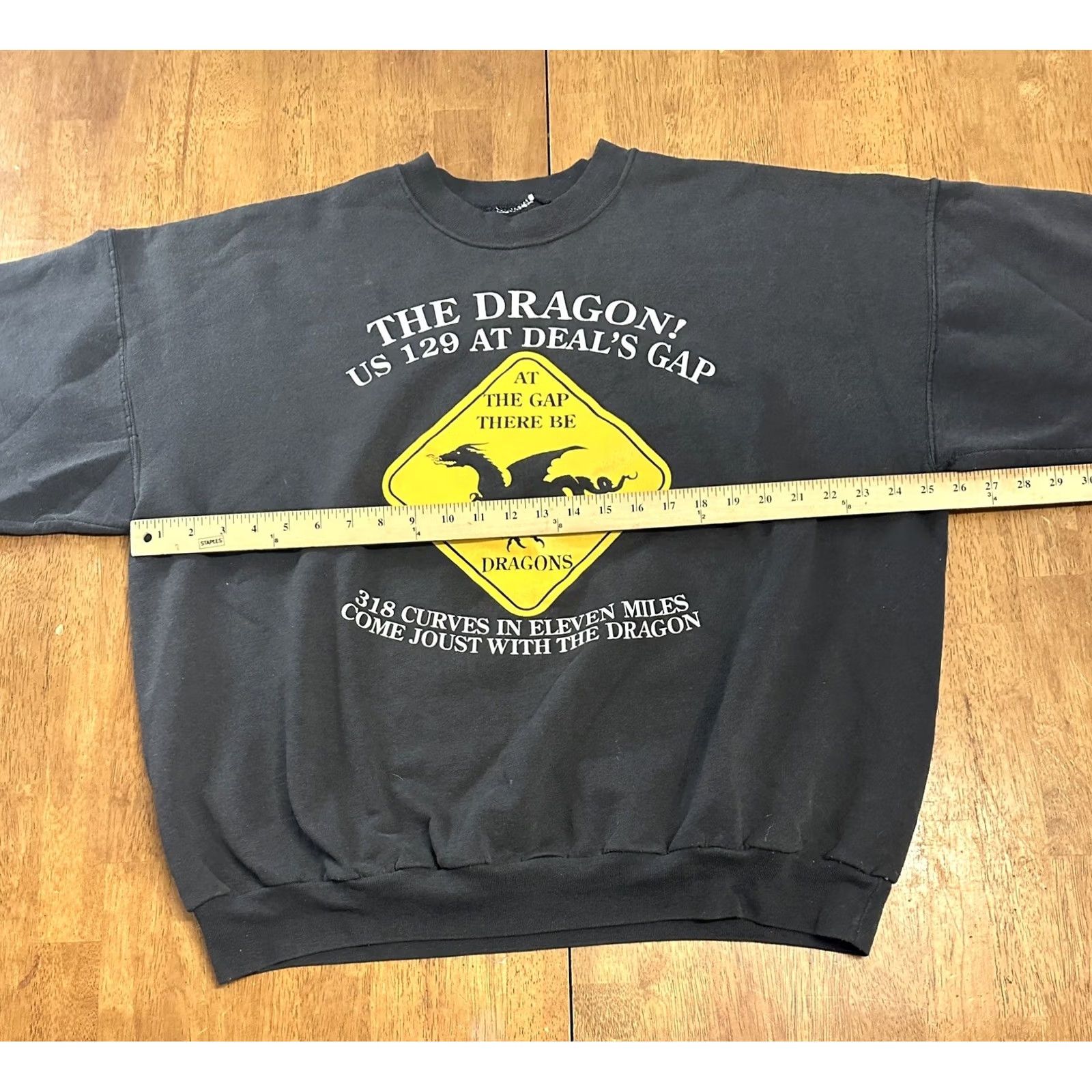 Vintage VINTAGE Dragon At Deal’s Gap Sweatshirt XL Motorcycle Crewneck Black Adult USA american Mens Size US XL / EU 56 / 4 - 6 Thumbnail