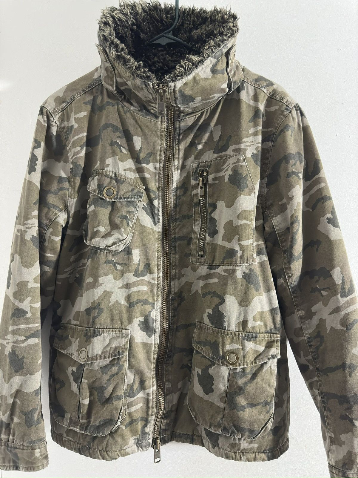 Japanese Brand × Other × Vintage Burden camo fur coat Size US L / EU 52-54 / 3 - 6 Thumbnail