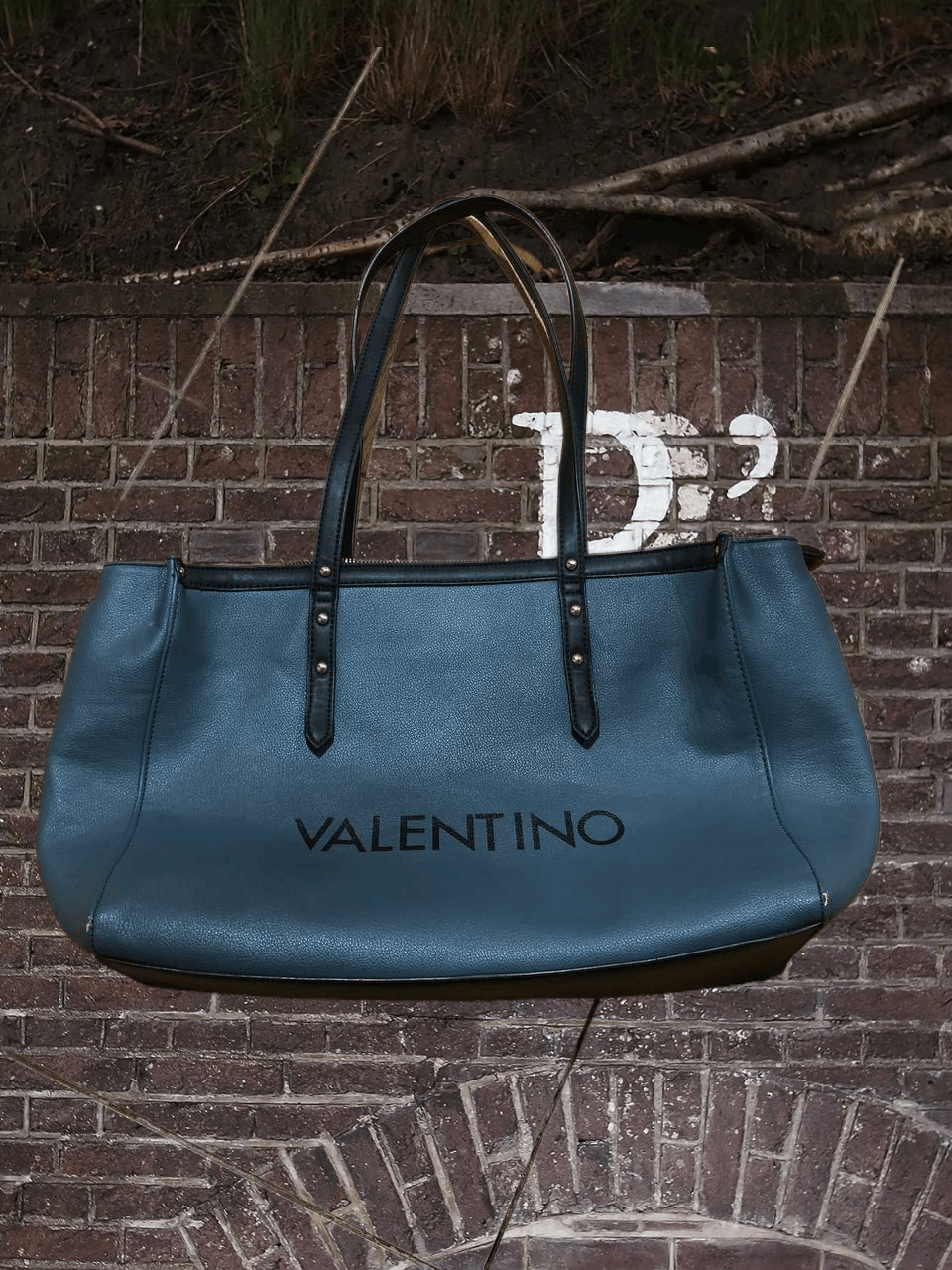 Valentino Valentino Luxury designer classic handbag Size ONE SIZE - 1 Thumbnail