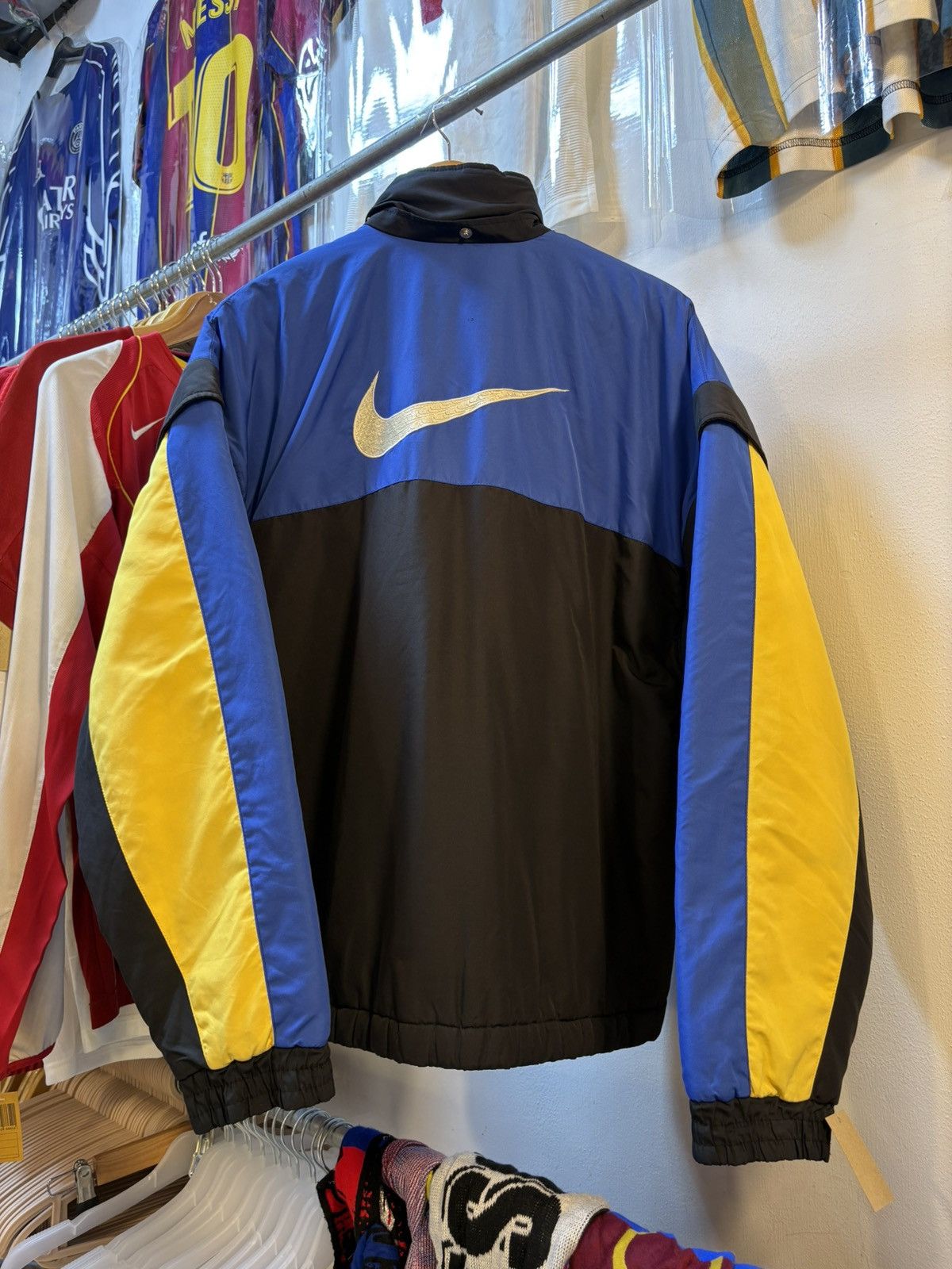 Nike Vintage Nike Swoosh Puffer Jacket Size US M / EU 48-50 / 2 - 4 Thumbnail