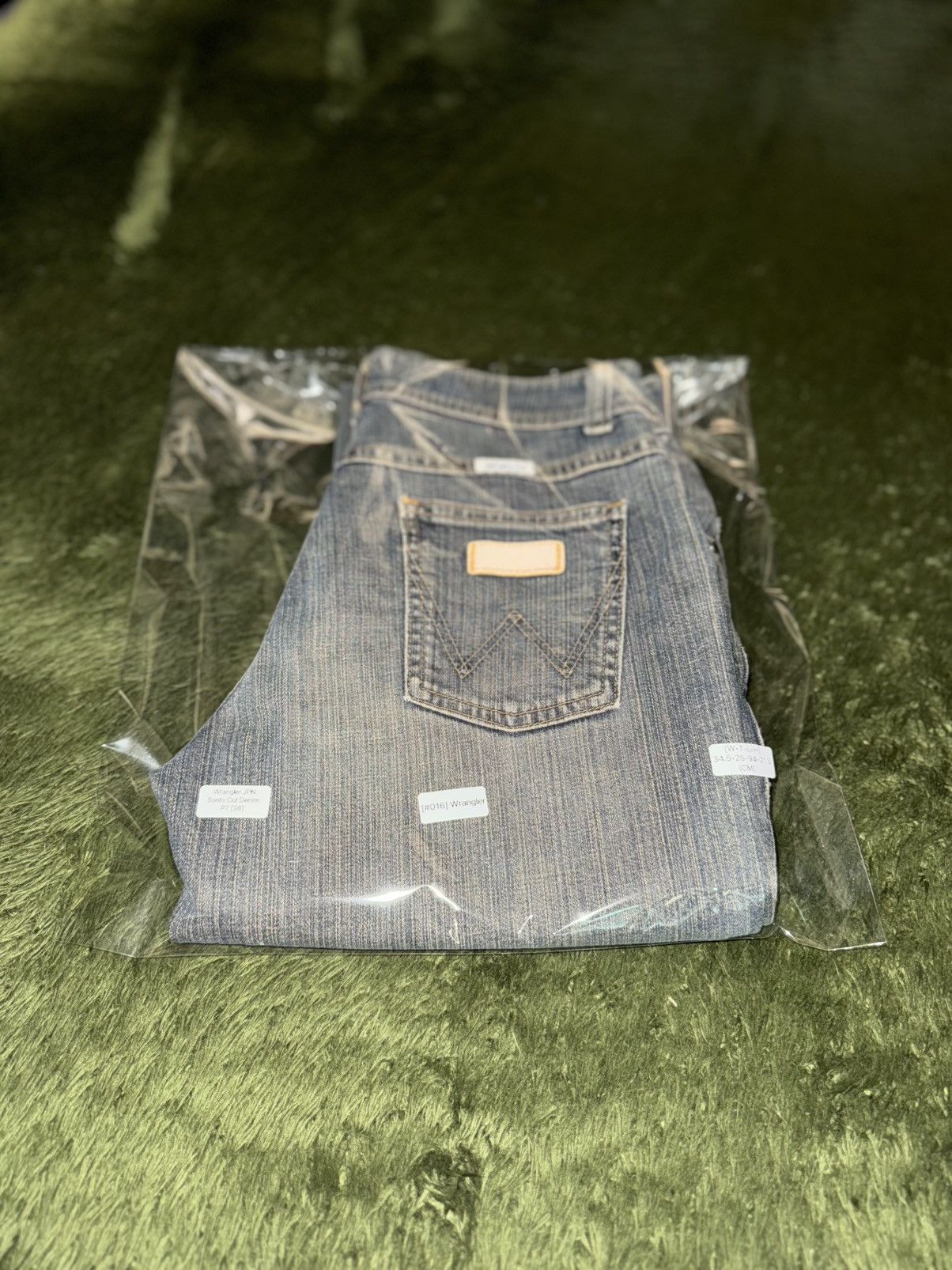 Wrangler [28] Wrangler Japan Vintage-Washed Bootcut Denim Pants Size US 28 / EU 44 - 13 Thumbnail