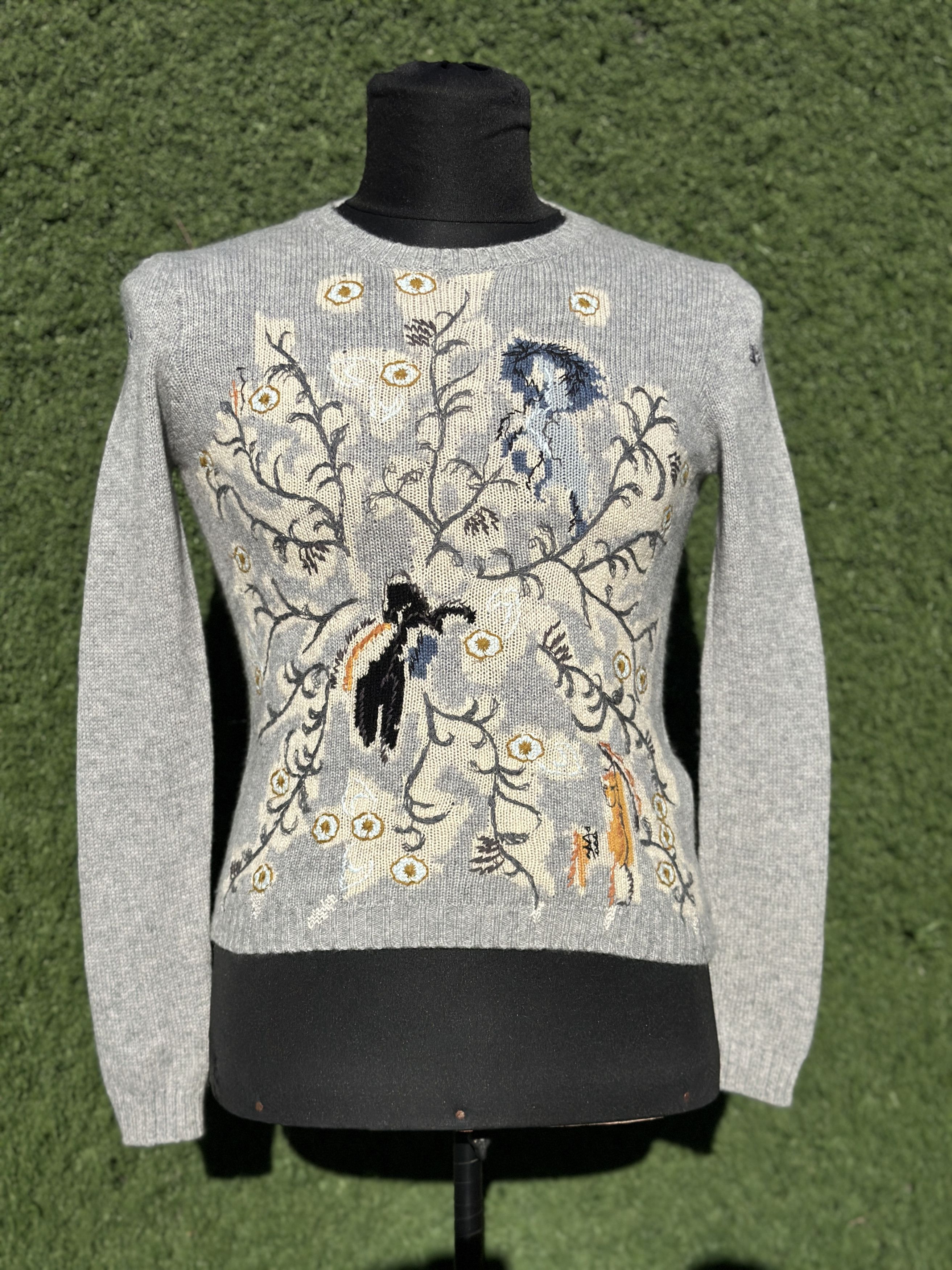 Dior Christian Dior 100% Cashmere Embroidered Floral Knit EU 38 Size S / US 4 / IT 40 - 1 Thumbnail