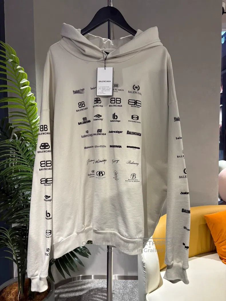 Balenciaga Balenciaga Letter Logo Printed Beige Hoodie, Size L Size US L / EU 52-54 / 3 - 1 Thumbnail