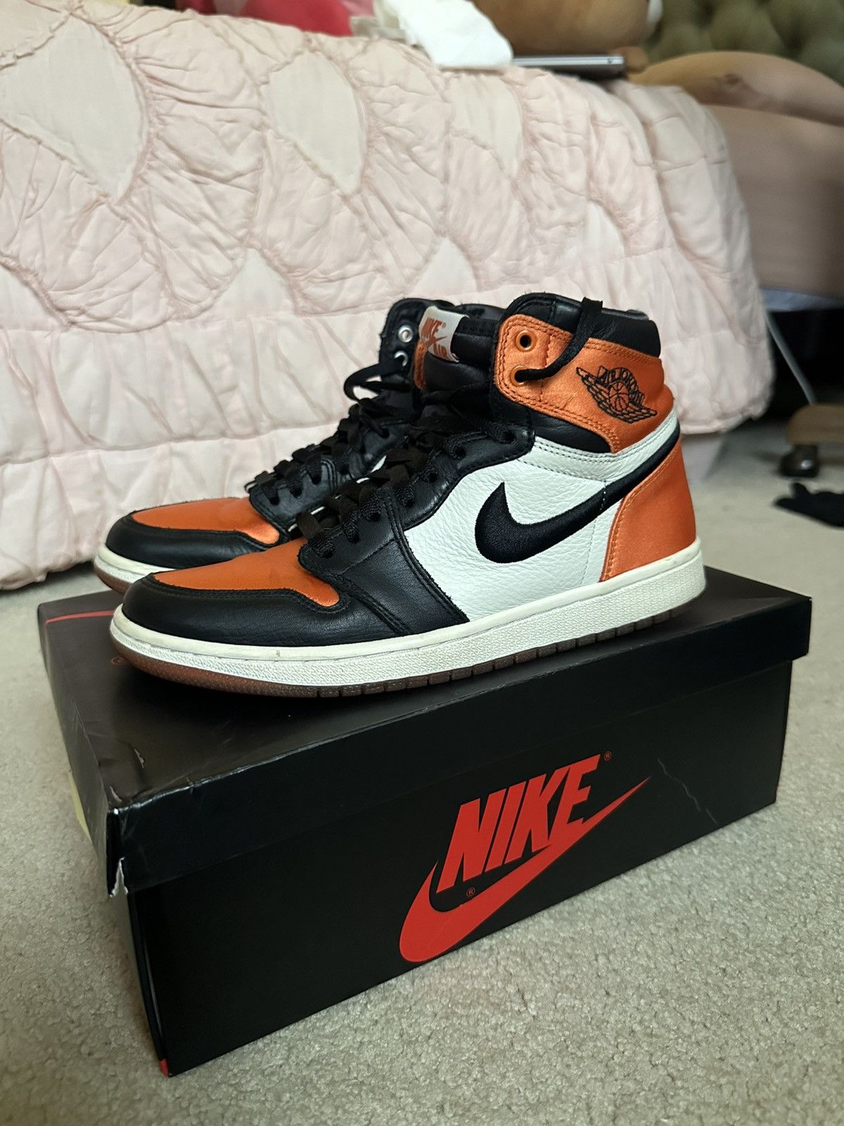 Jordan Brand Satin Shattered backboard jordan 1s Size US 8.5 / EU 41-42 - 1 Thumbnail