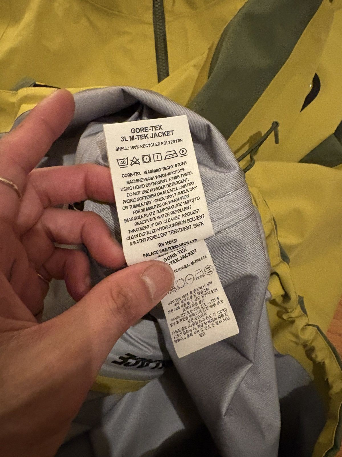 Palace Palace GORE-TEX 3L M-Tek Jacket Size US M / EU 48-50 / 2 - 13 Thumbnail