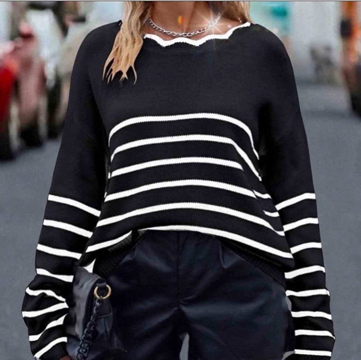 Designer × Other NWT, Lavishly Paris Scallop Trim Bowknot Back Sweater Size M / US 6-8 / IT 42-44 - 2 Thumbnail