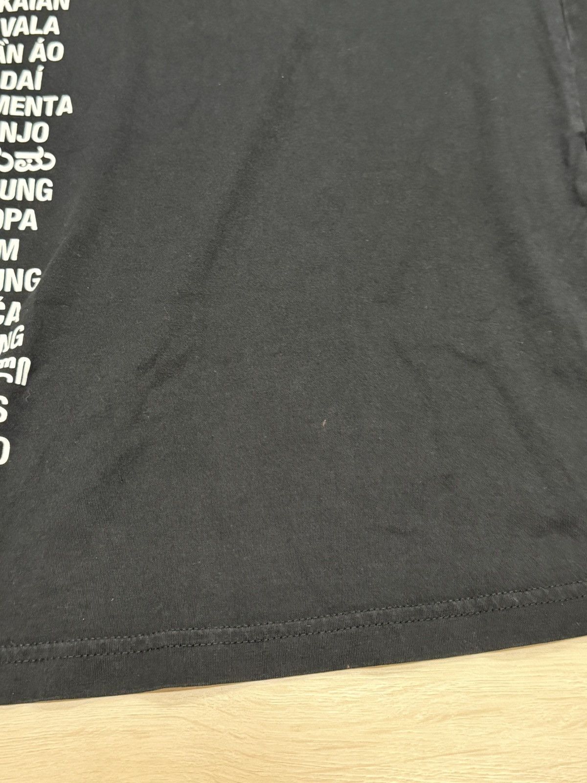 Vetements Vetements Demna Languages Tee Size US S / EU 44-46 / 1 - 6 Thumbnail