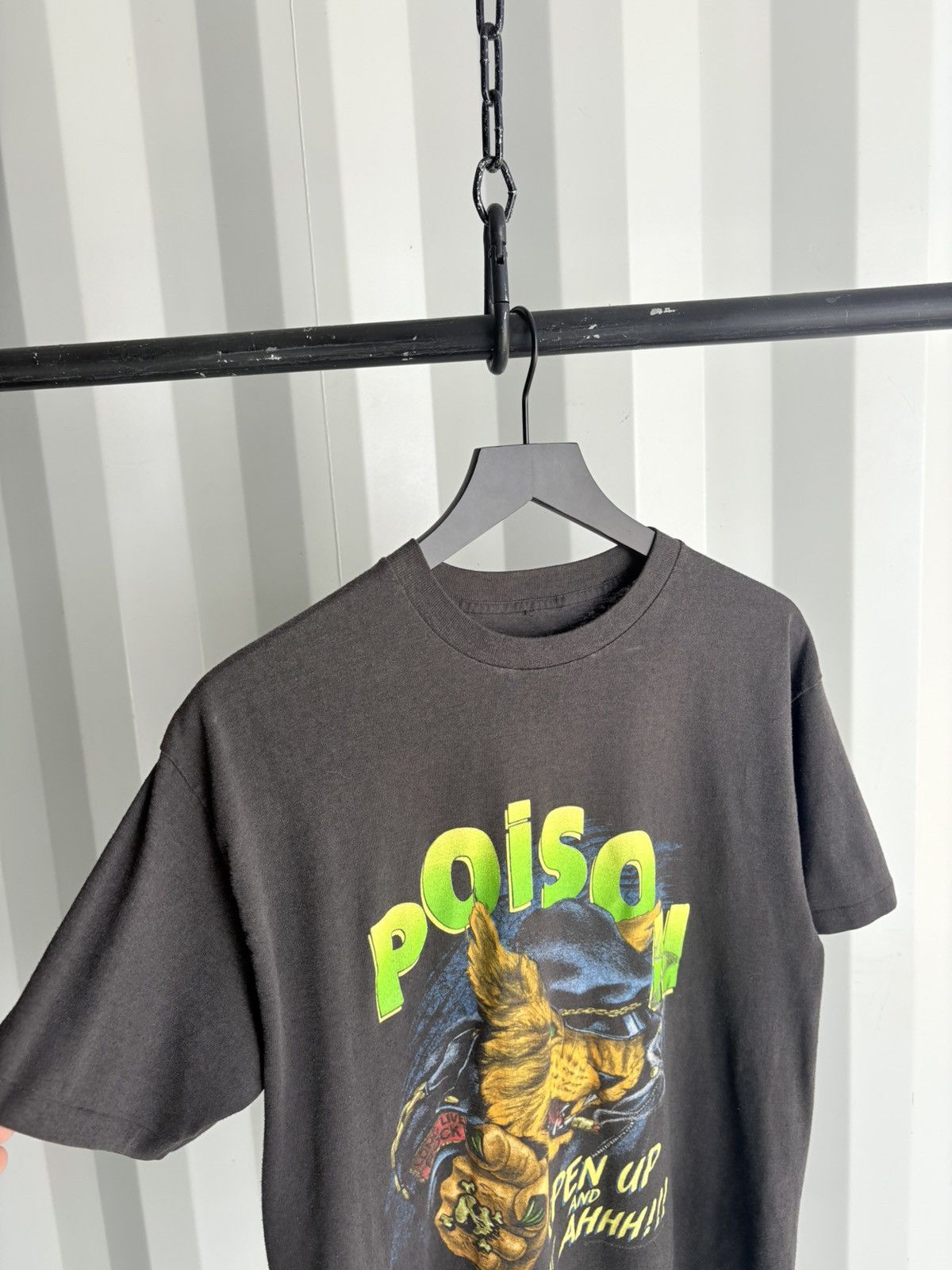 Band Tees Thrashed Poison Open Up Faded Distressed ERD GRUNGE Size US XL / EU 56 / 4 - 2 Thumbnail