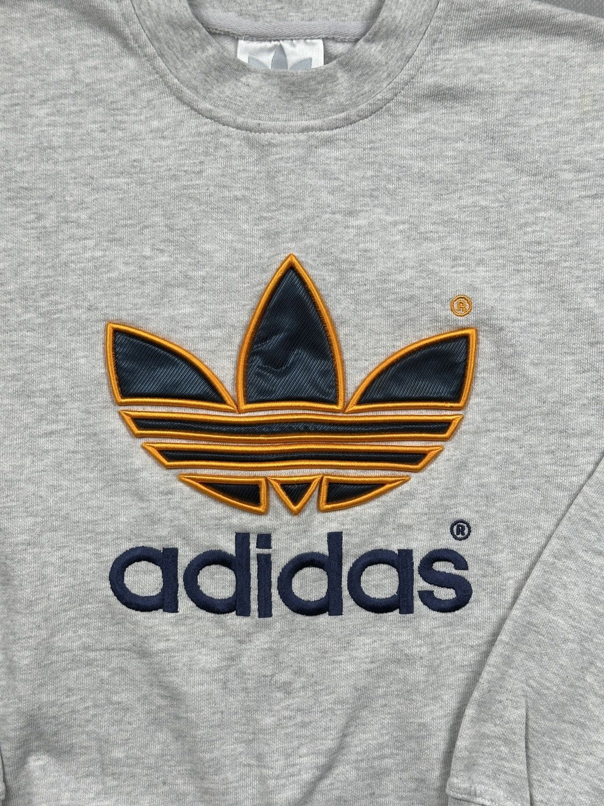Adidas Vintage Adidas 80s Originals Big Trefoil Sweatshirt Grey 90s Size US S / EU 44-46 / 1 - 4 Thumbnail