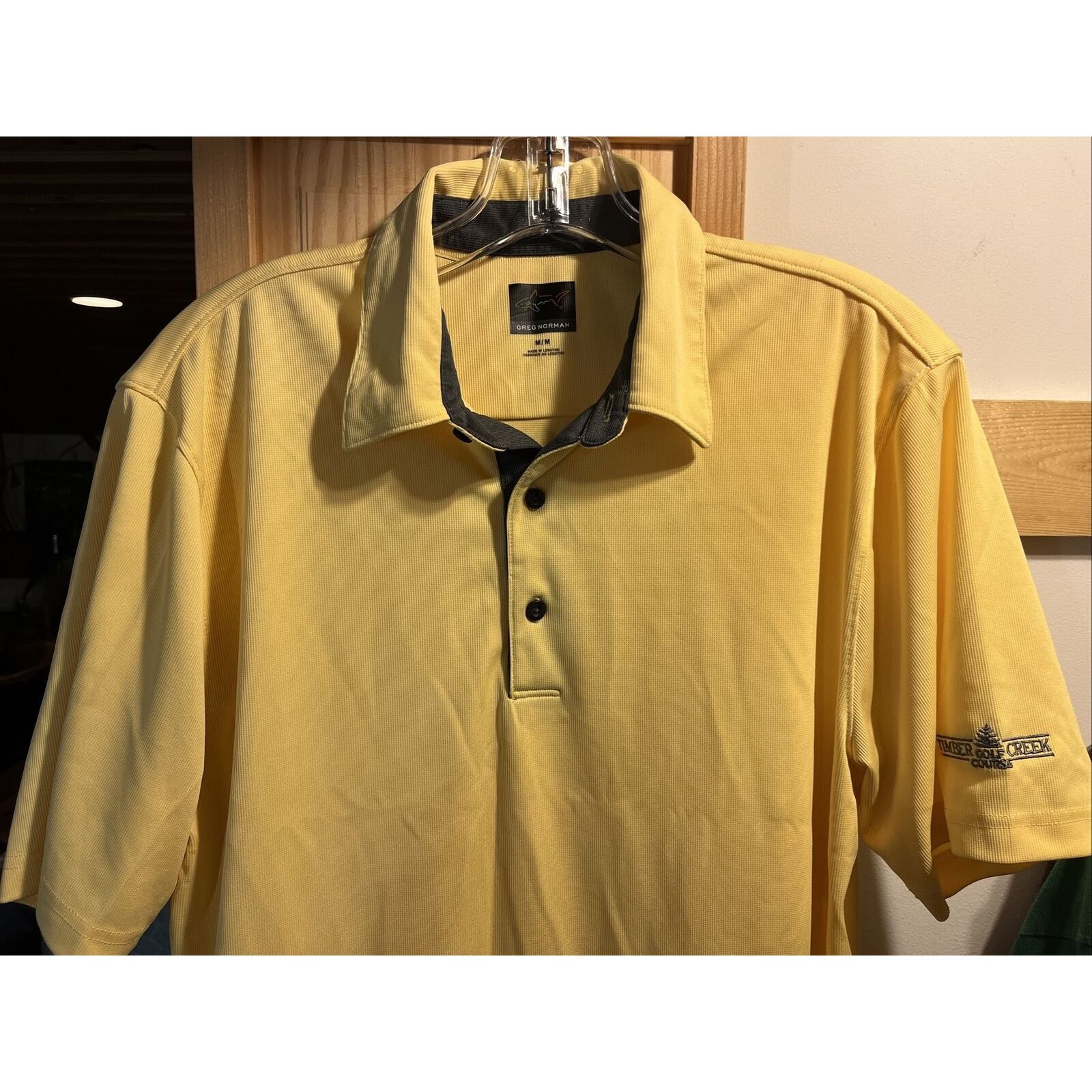 Greg Norman Greg Norman Men’s M Yellow SS 1/4 Button Polyester Golf Polo Size US M / EU 48-50 / 2 - 6 Thumbnail