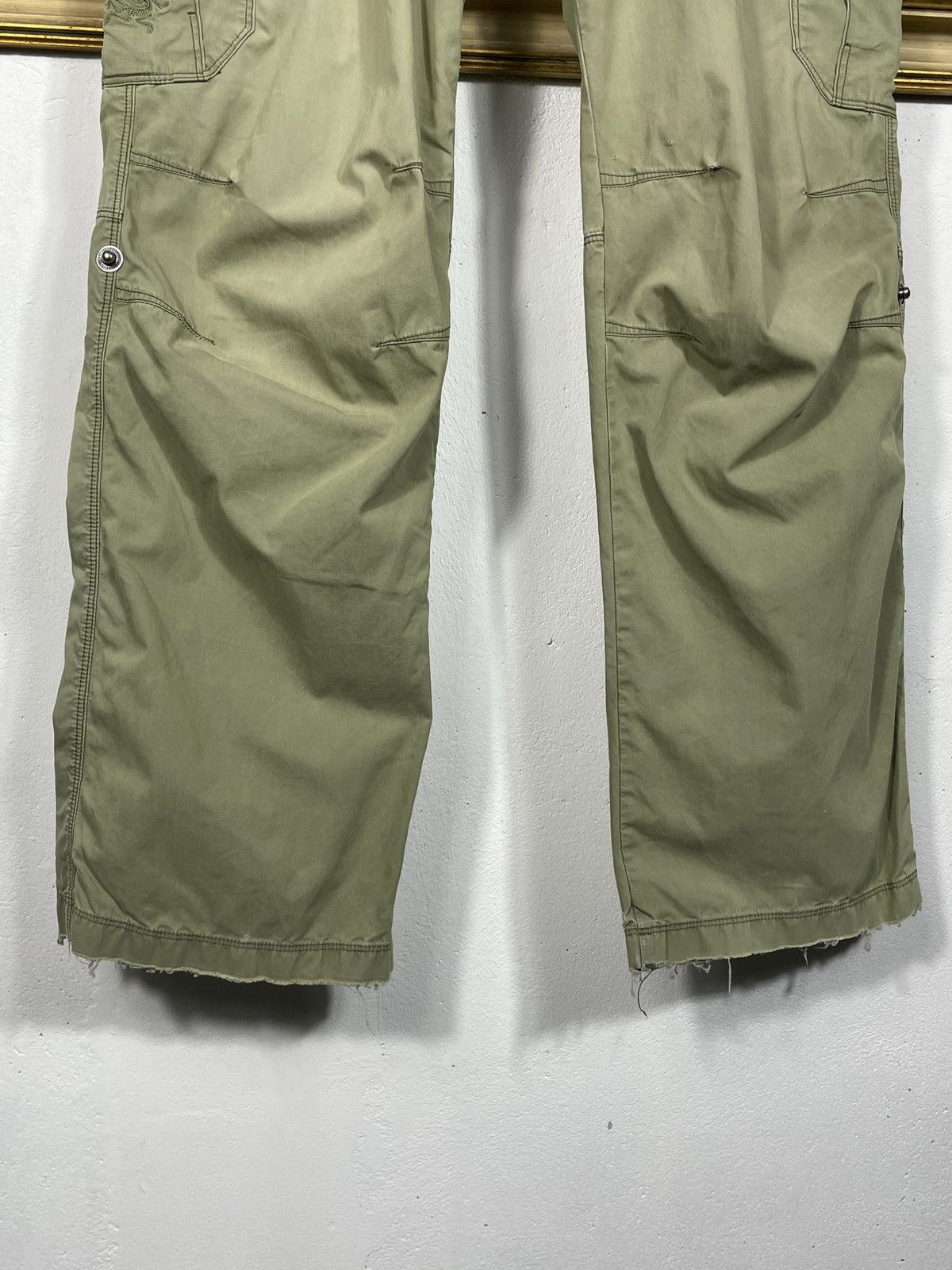 Arc'teryx × Vintage Arc’teryx vintage green khaki cargo trousers pants gorpcore Size 30" / US 8 / IT 44 - 7 Thumbnail