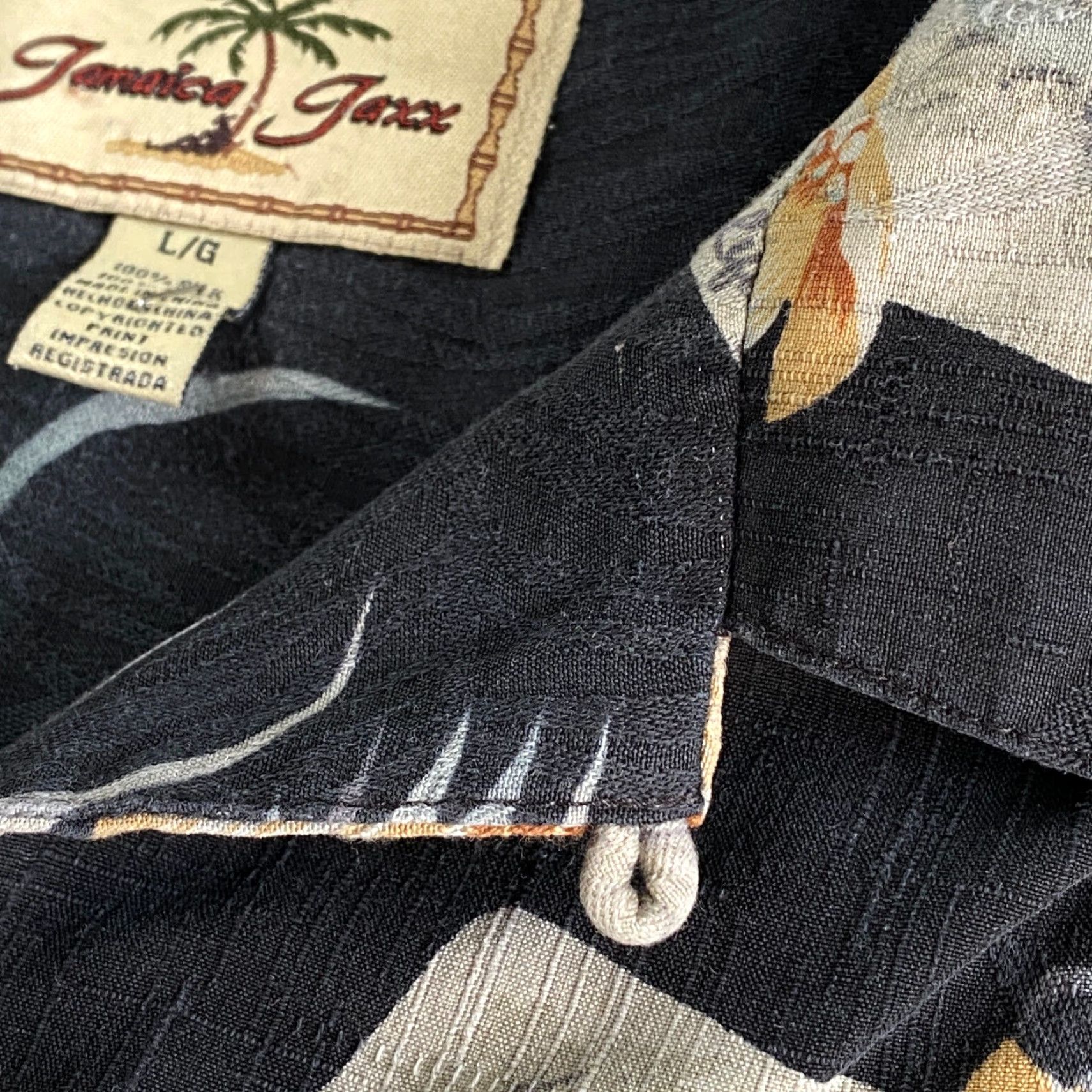 Vintage Jamaica Jaxx Hawaiian Shirt L 100% Silk Pineapple Black Print Loop Collar Size US L / EU 52-54 / 3 - 4 Thumbnail