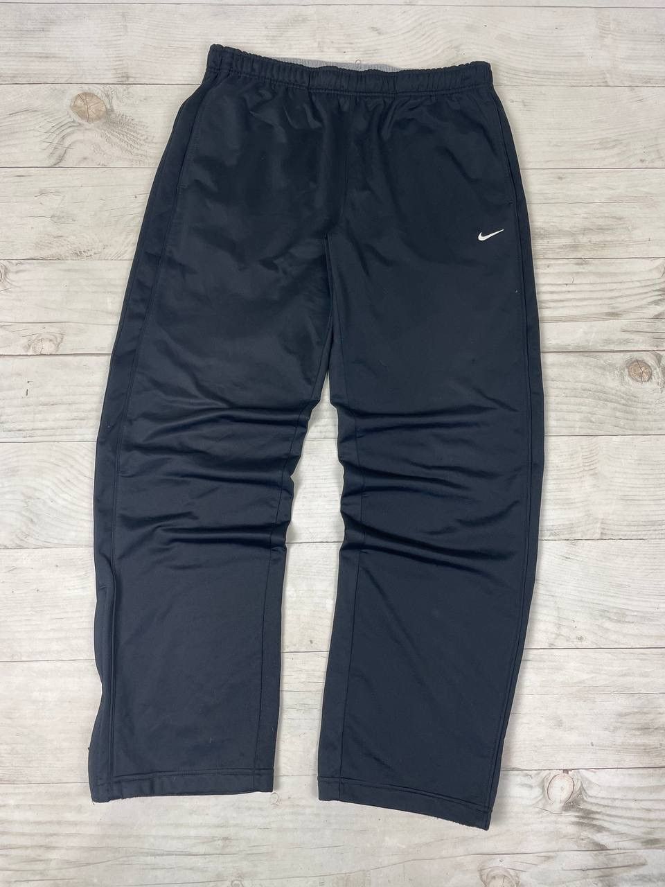 Nike Vintage Nike Sweatpants Baggy Joggers Swoosh 00s Drill Size US 34 / EU 50 - 2 Thumbnail