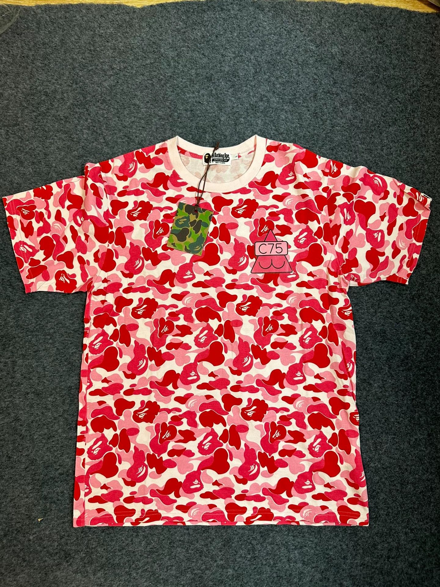 Bape Bape C Multi Glow T-Shirt Casual Size US L / EU 52-54 / 3 - 1 Thumbnail