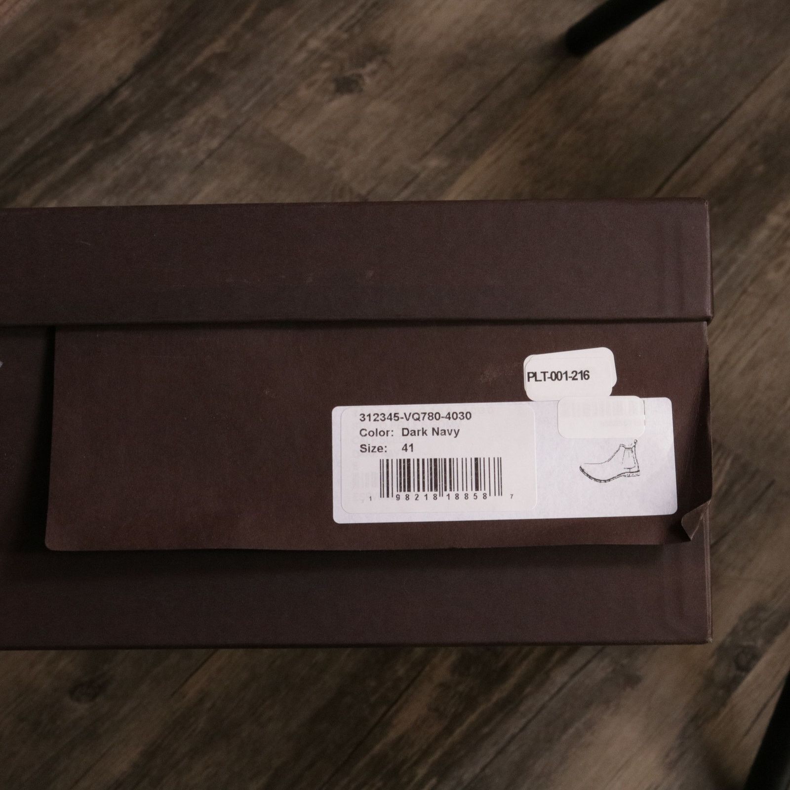 Bottega Veneta Bottega Veneta Suede Navy Chelsea Boots Size 41 / 8 Size US 8 / EU 41 - 7 Thumbnail