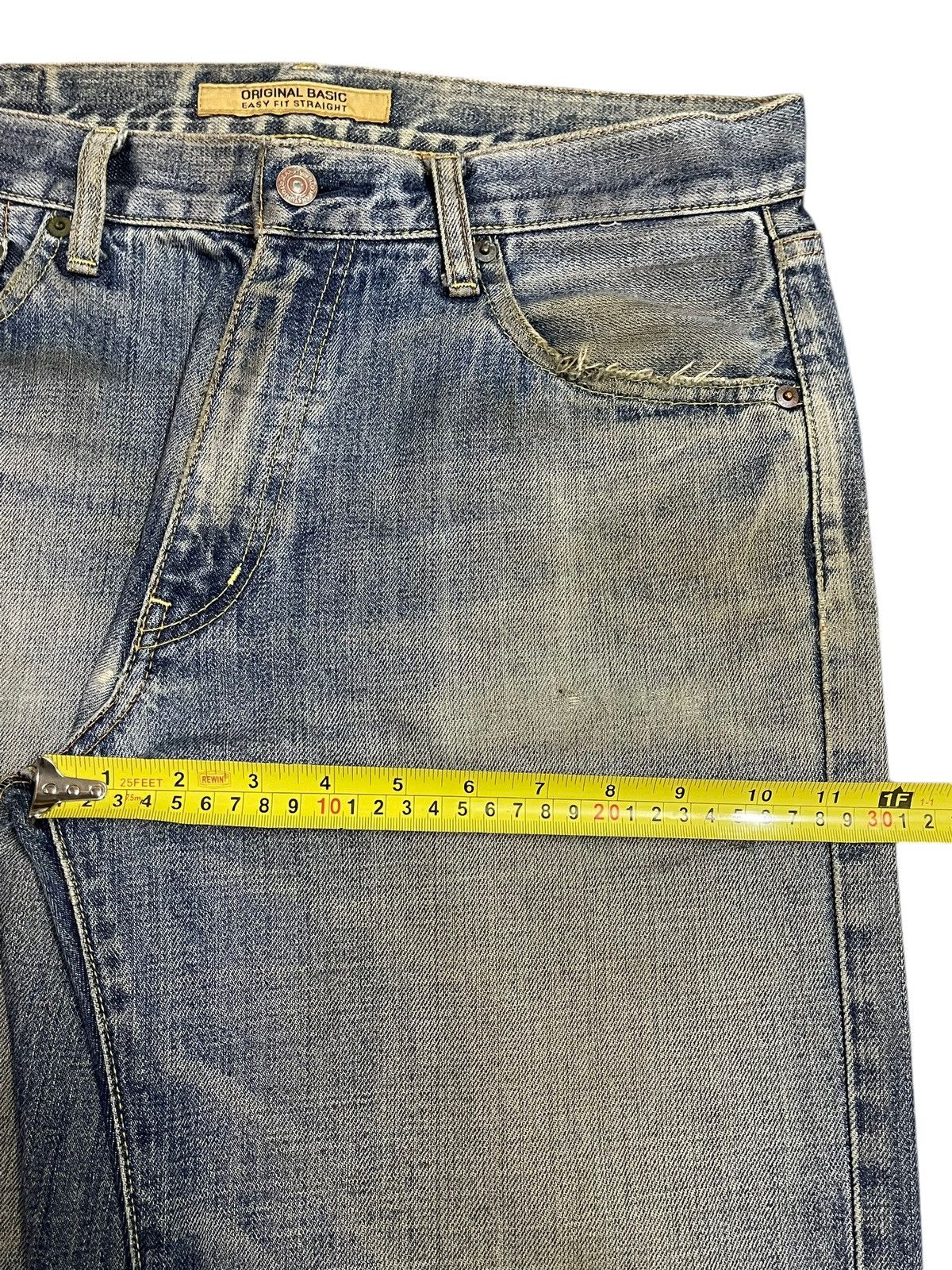 Uniqlo Vintage Japanese Uniqlo Mud Wash Style Distress Loose Jeans Size US 34 / EU 50 - 14 Thumbnail