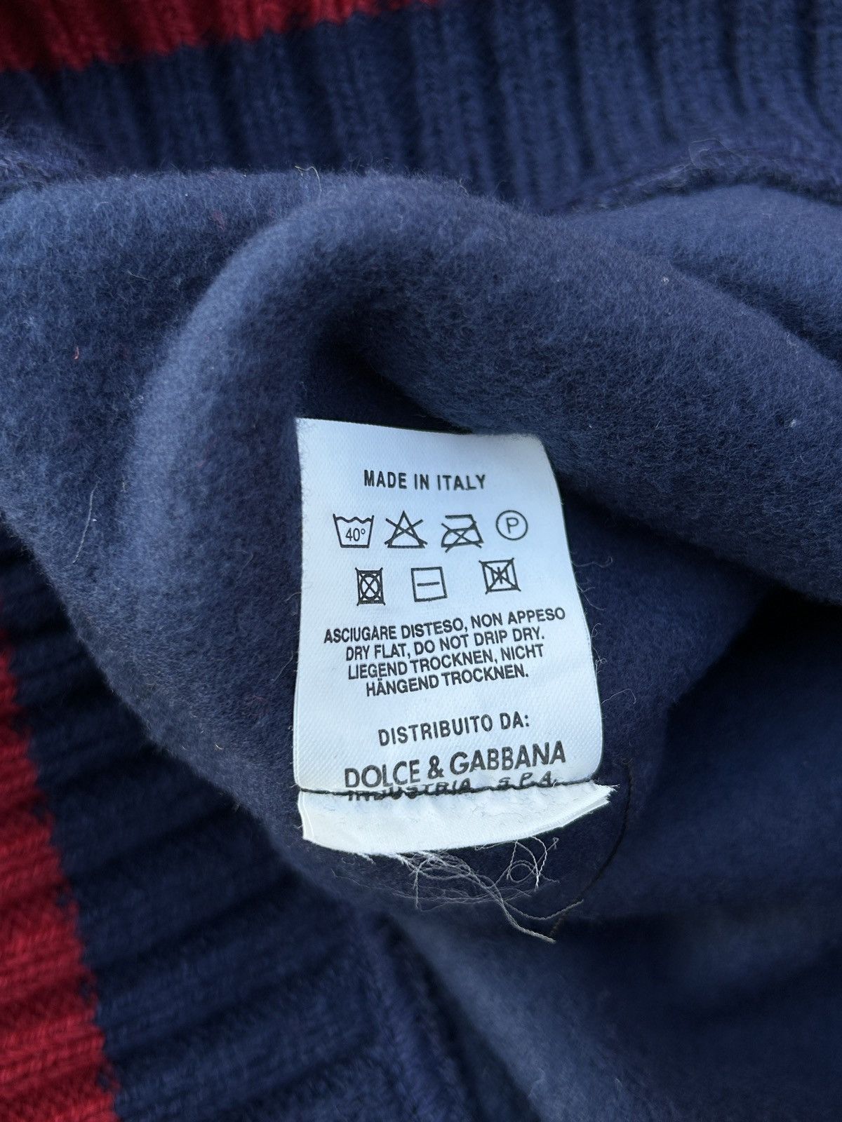 Dolce & Gabbana Vintage Dolce Gabbana Fleece V Neck Sweatshirt In Blue 38 Size XS / US 0-2 / IT 36-38 - 10 Thumbnail