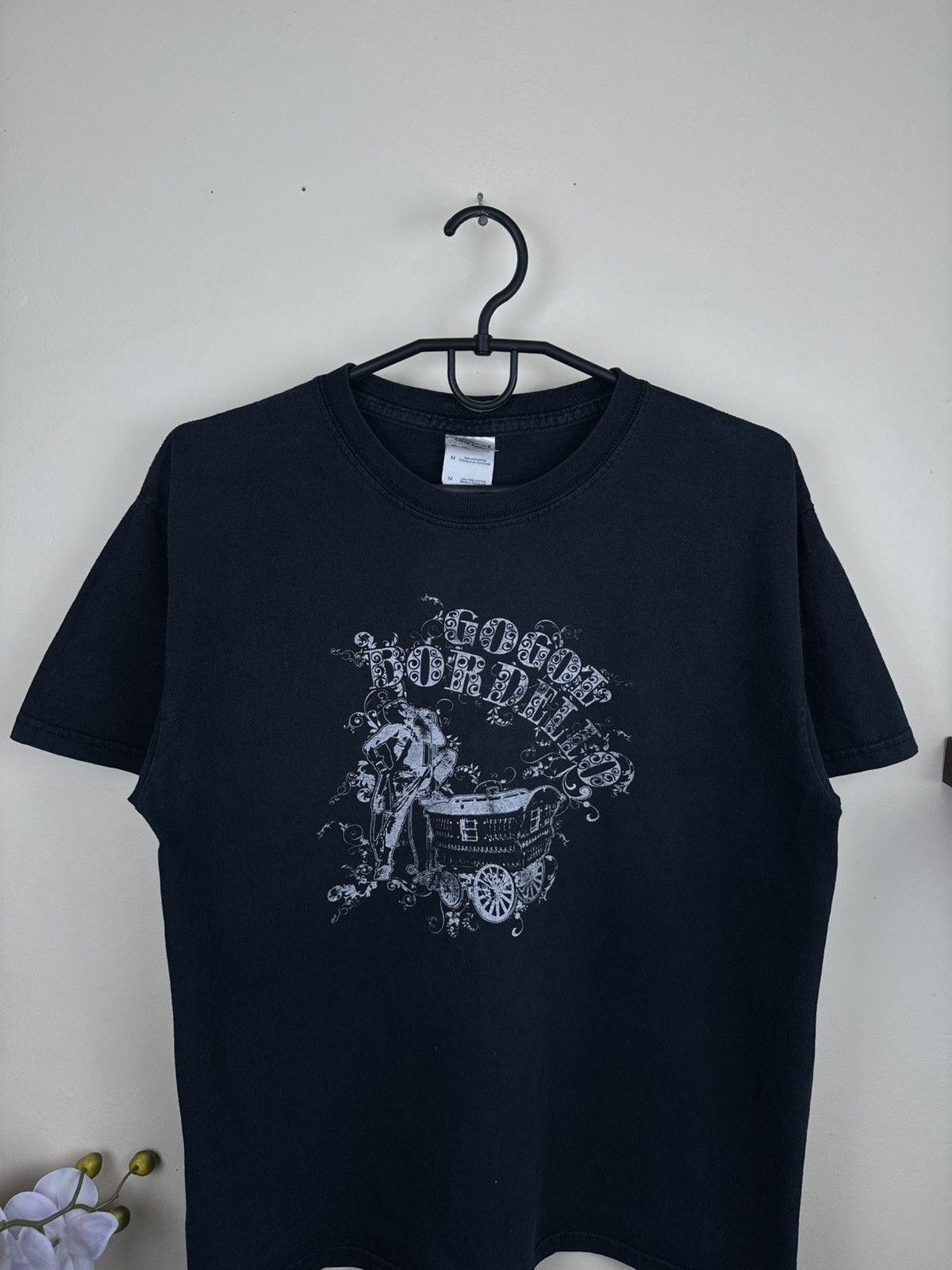 Gildan Vintage Gogol Bordelo T shirt Rock Band Black Sz M Music Size US M / EU 48-50 / 2 - 6 Thumbnail
