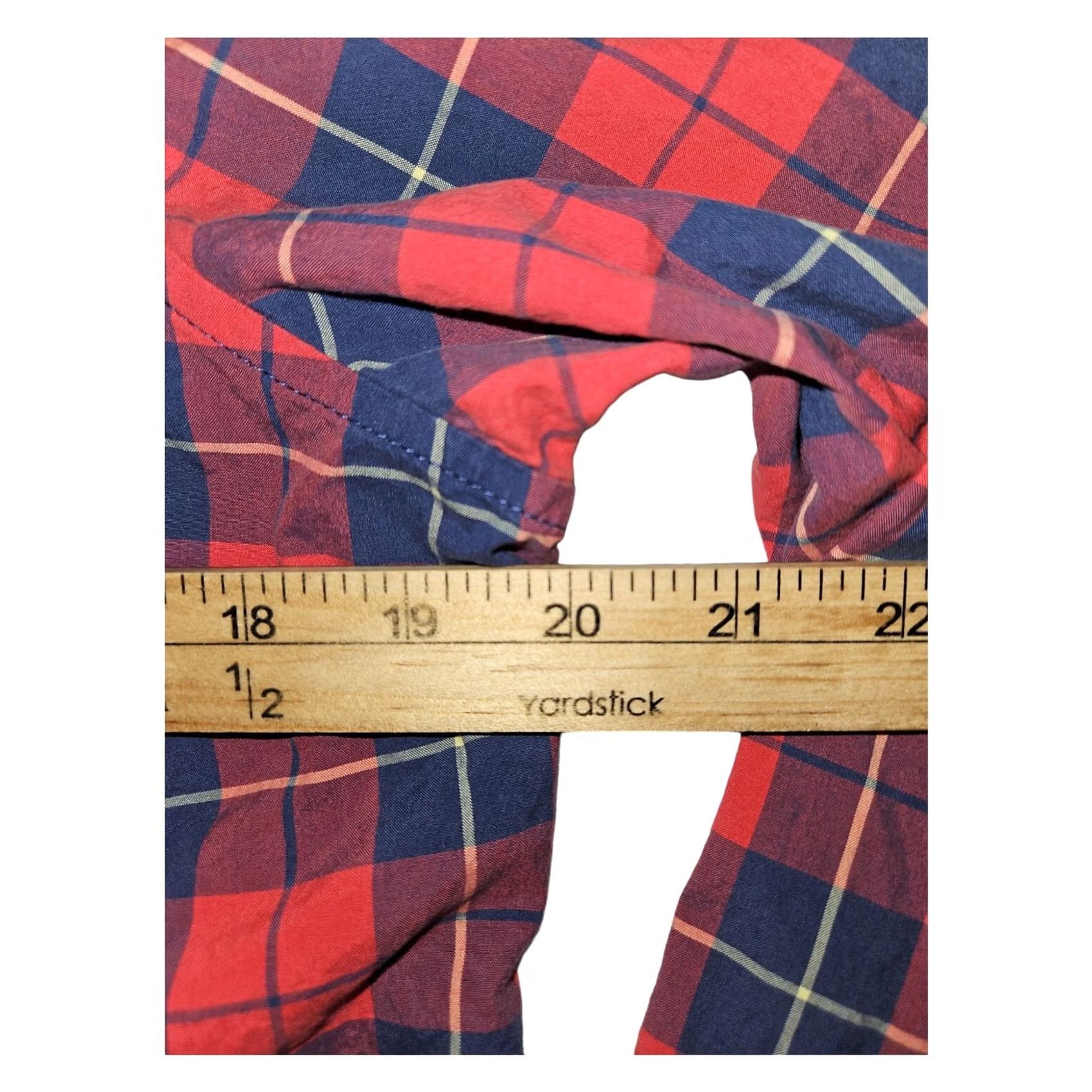 Vintage VINTAGE L.L. Bean Shirt Long Sleeve Women's Medium Red Plaid Cotton Shirt Womens M Red 20 in Chest 26 in Shoulder to Hem Mens? Size M / US 6-8 / IT 42-44 - 4 Thumbnail