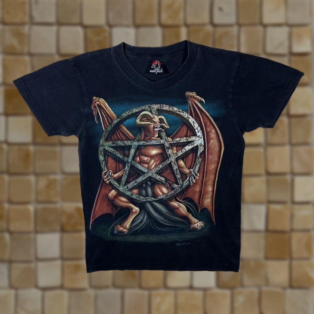 Vintage VINTAGE Hero Buff T-Shirt Mens Short Sleeve Black Graphic Pentagram Gothic Horror Demon Devil 00s Small Size US S / EU 44-46 / 1 - 1 Thumbnail