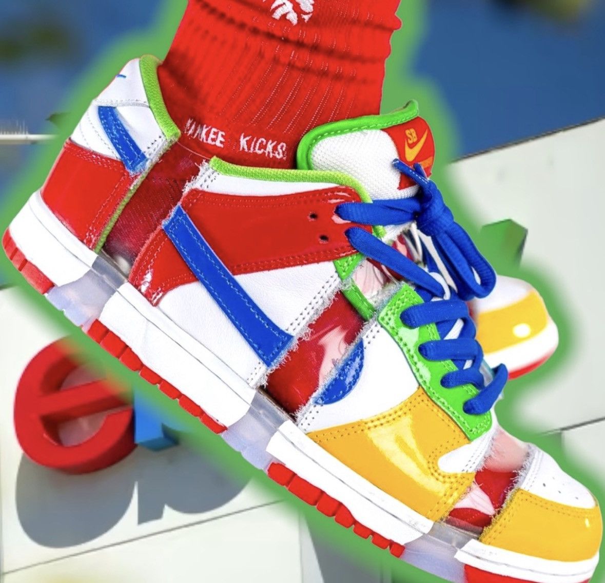 Nike 🆕 eBaY ❌ NiKe SB 🟢 DuNK LoW 👟 SaNDy 🟡 BoDeCKeR Size US 10 / EU 43 - 1 Thumbnail