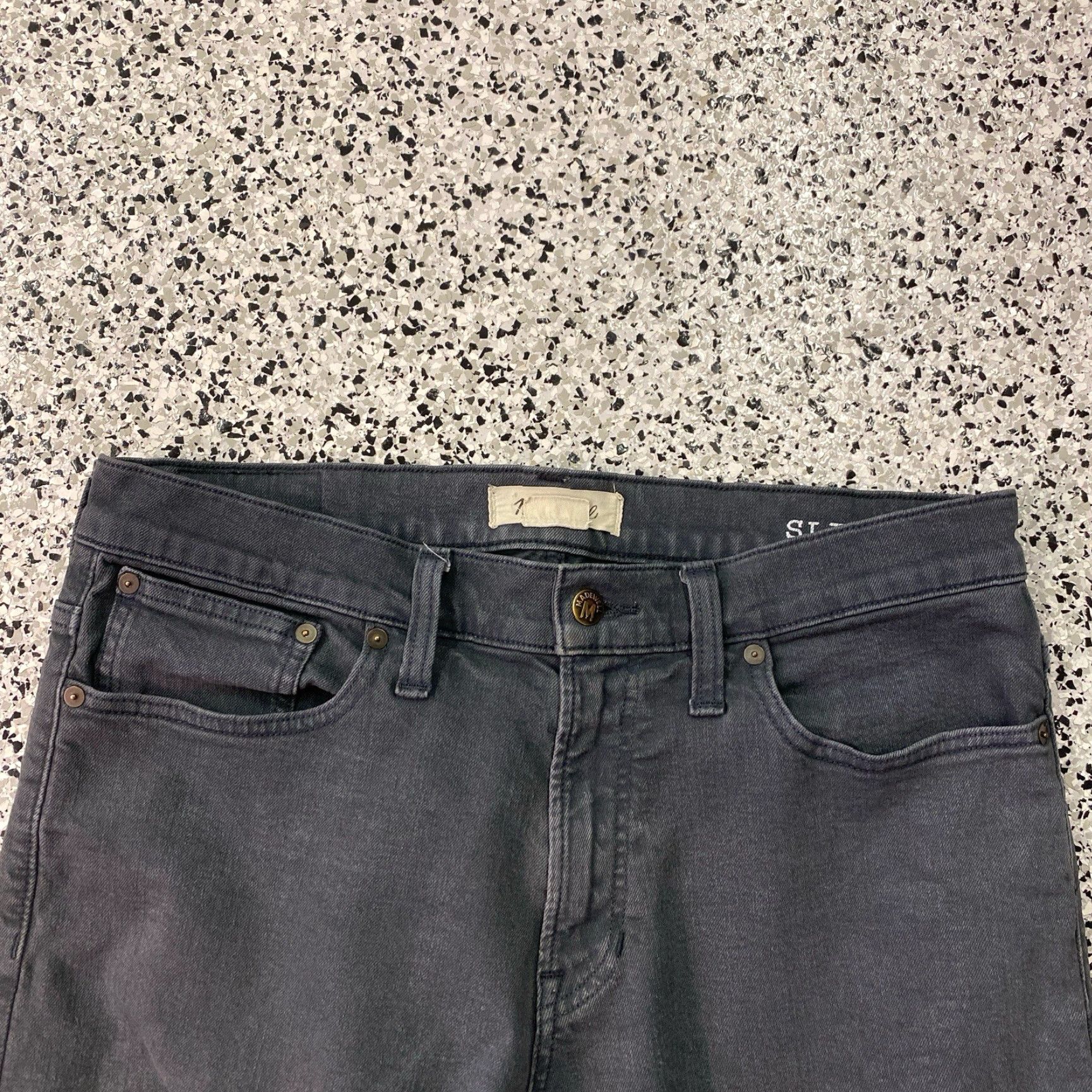 Madewell Madewell Jeans Slim Fit Authentic Black Mens 34x30 (Inseam 30) Denim 5-Pocket Stretch Straight Vintage No holes or stains Size US 34 / EU 50 - 2 Thumbnail