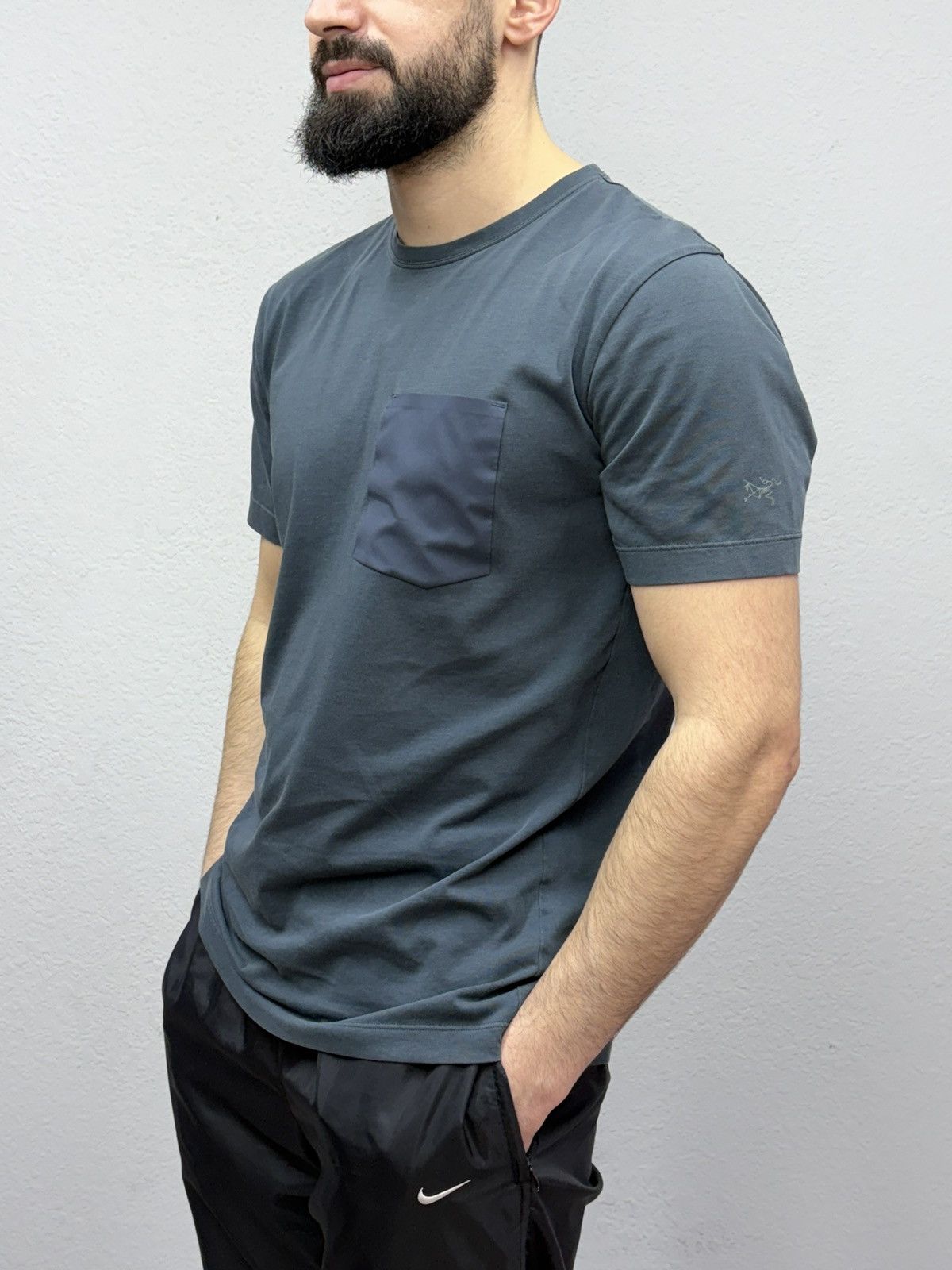 Arc'teryx Arc’teryx Pocket T-Shirt Minimal Techwear Tee Archiv Outdoor Size US M / EU 48-50 / 2 - 1 Thumbnail