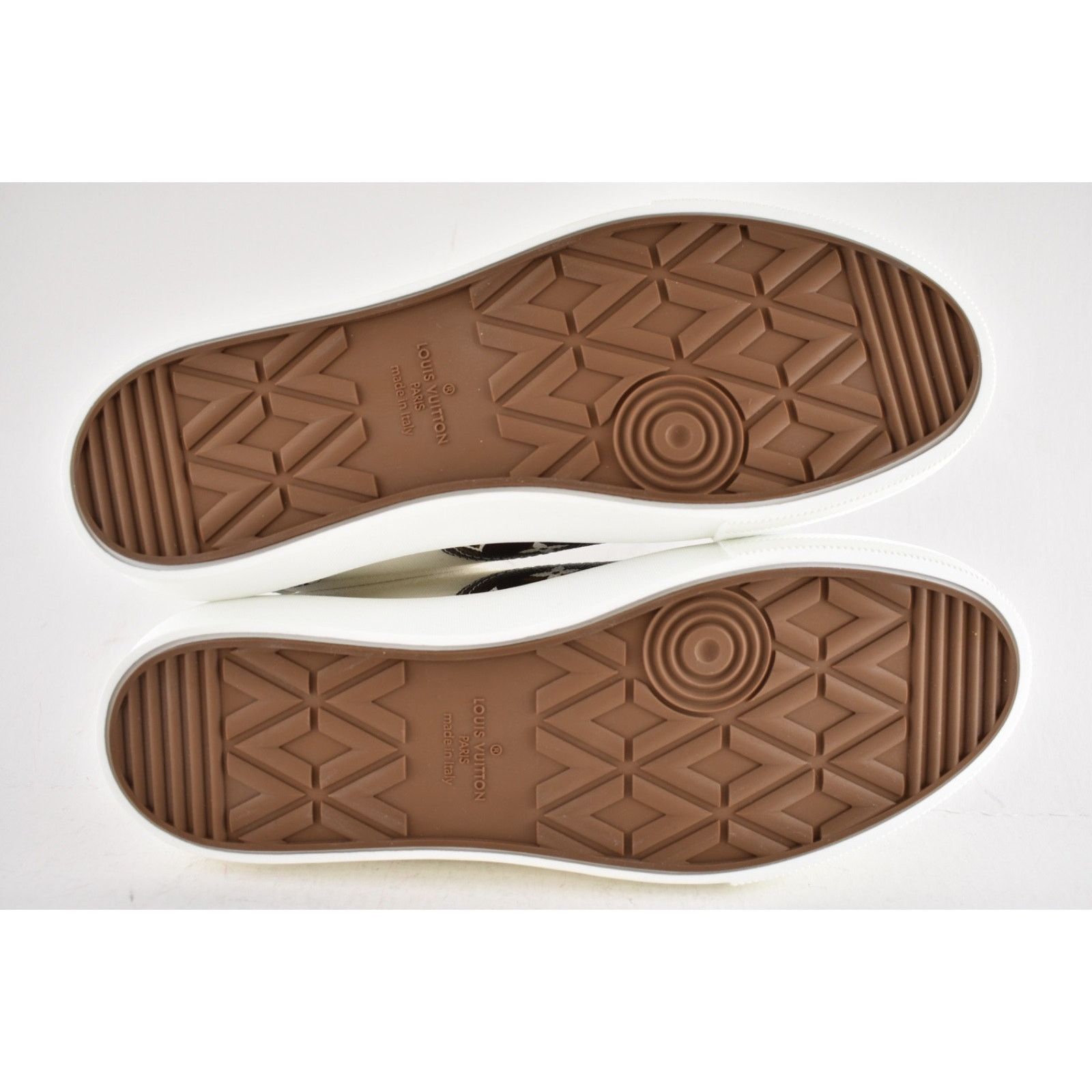 Louis Vuitton Louis Vuitton Trocadero Richelieu White Monogram Logo Low Size US 10 / EU 43 - 14 Thumbnail