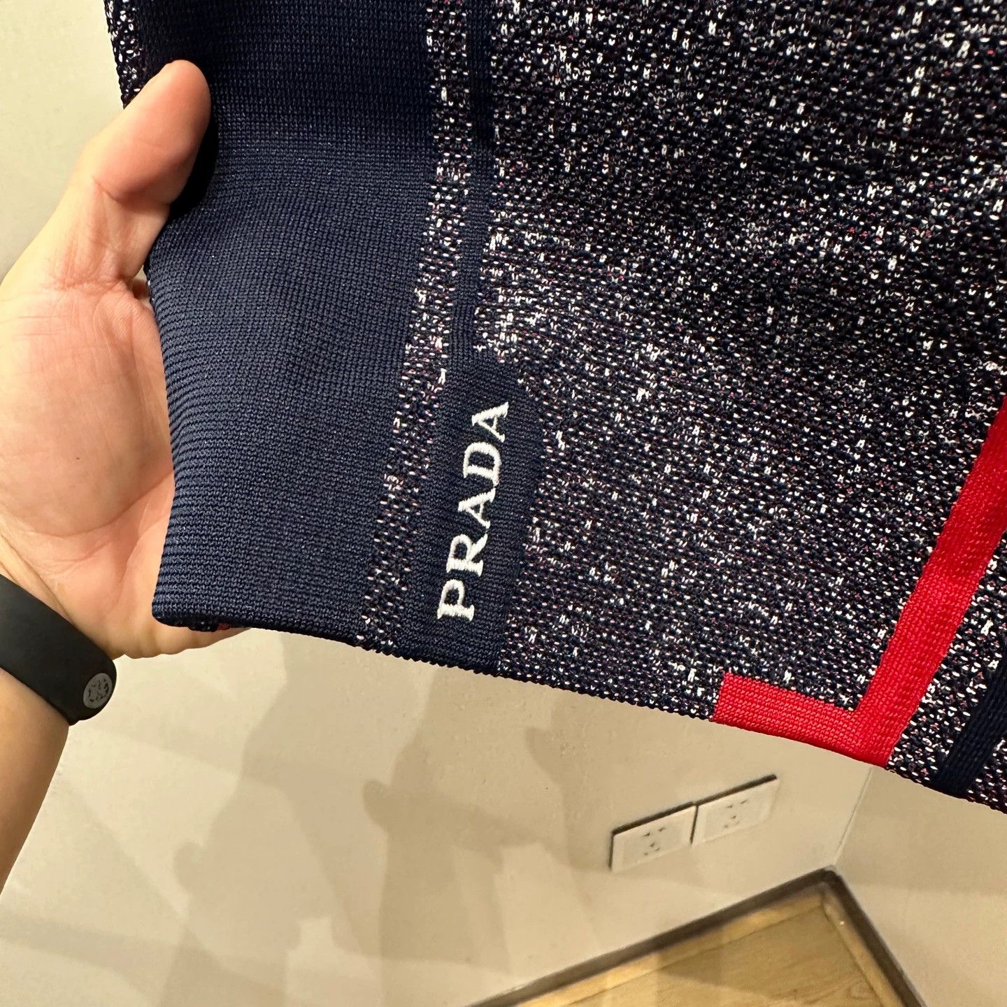 Prada Prada women's snowflake slogan belted skirt 40 Size 27" / US 4 / IT 40 - 6 Thumbnail
