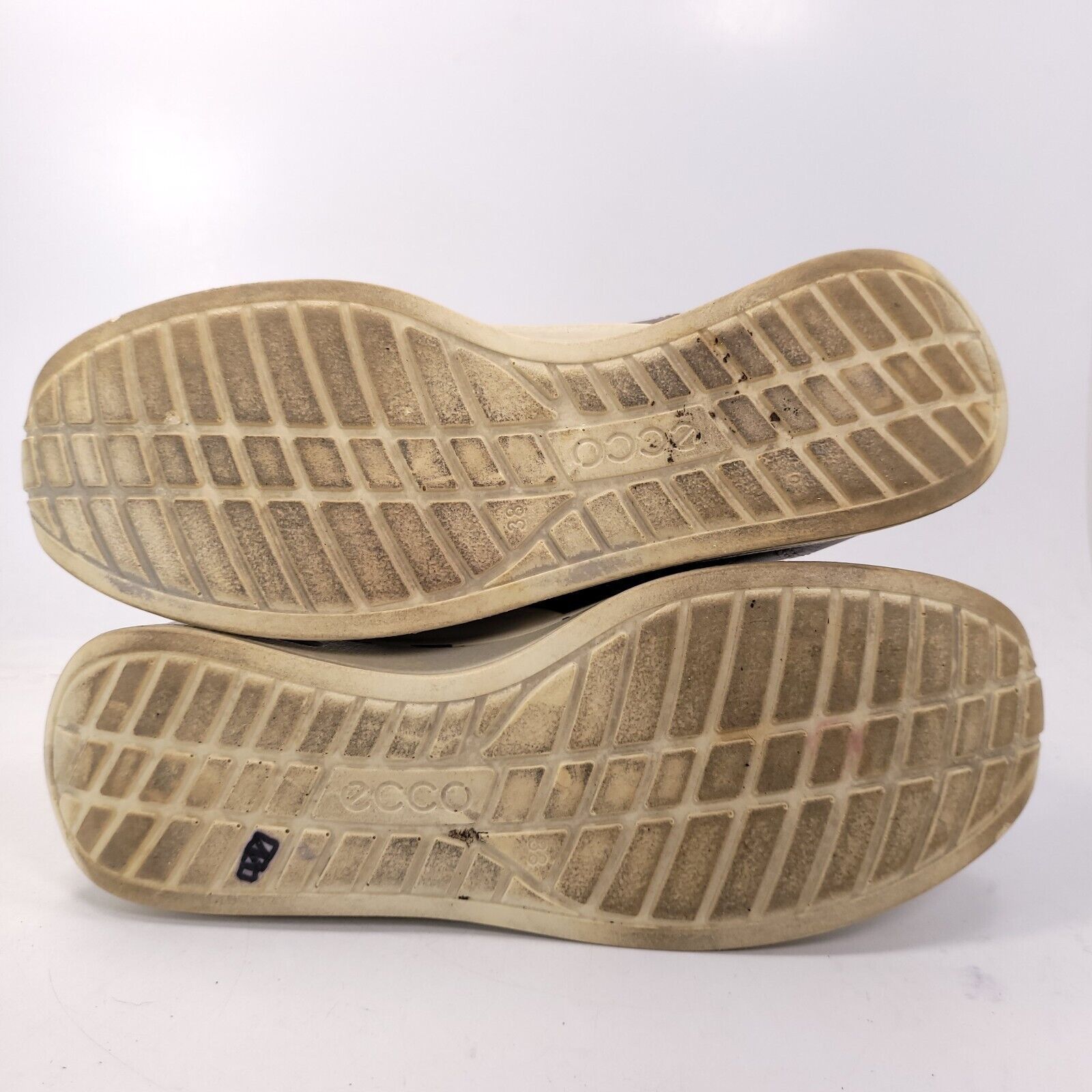 Ecco Ecco Outdoor Sneaker Shoe Womens Size 7.5 38 Brown White Size US 7.5 / IT 37.5 - 7 Thumbnail