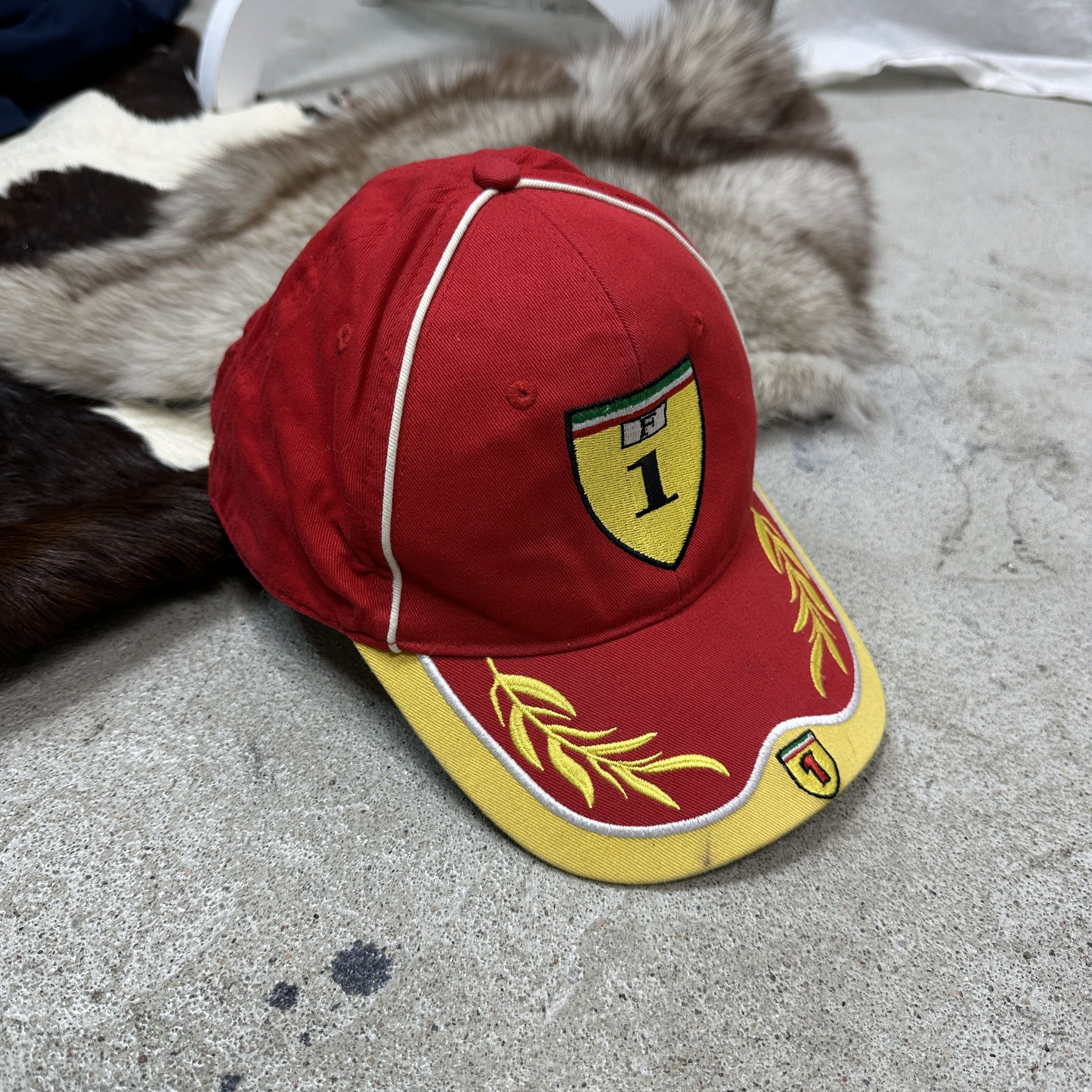 Formula 1 Vintage Sporty Streetwear Skater Formula 1 Racing Cap Y2K Size ONE SIZE - 1 Thumbnail