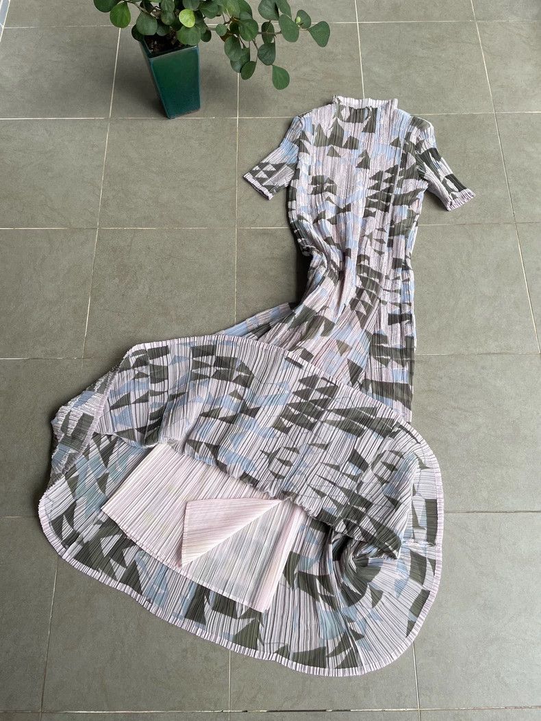 Issey Miyake Main Line Velvet Dress - dmc