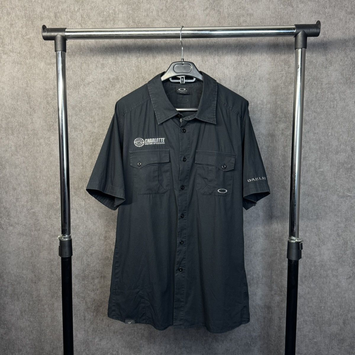 Oakley × Vintage Vintage Oakley short sleeve shirt Charlotte Motor Speedway Size US L / EU 52-54 / 3 - 1 Thumbnail