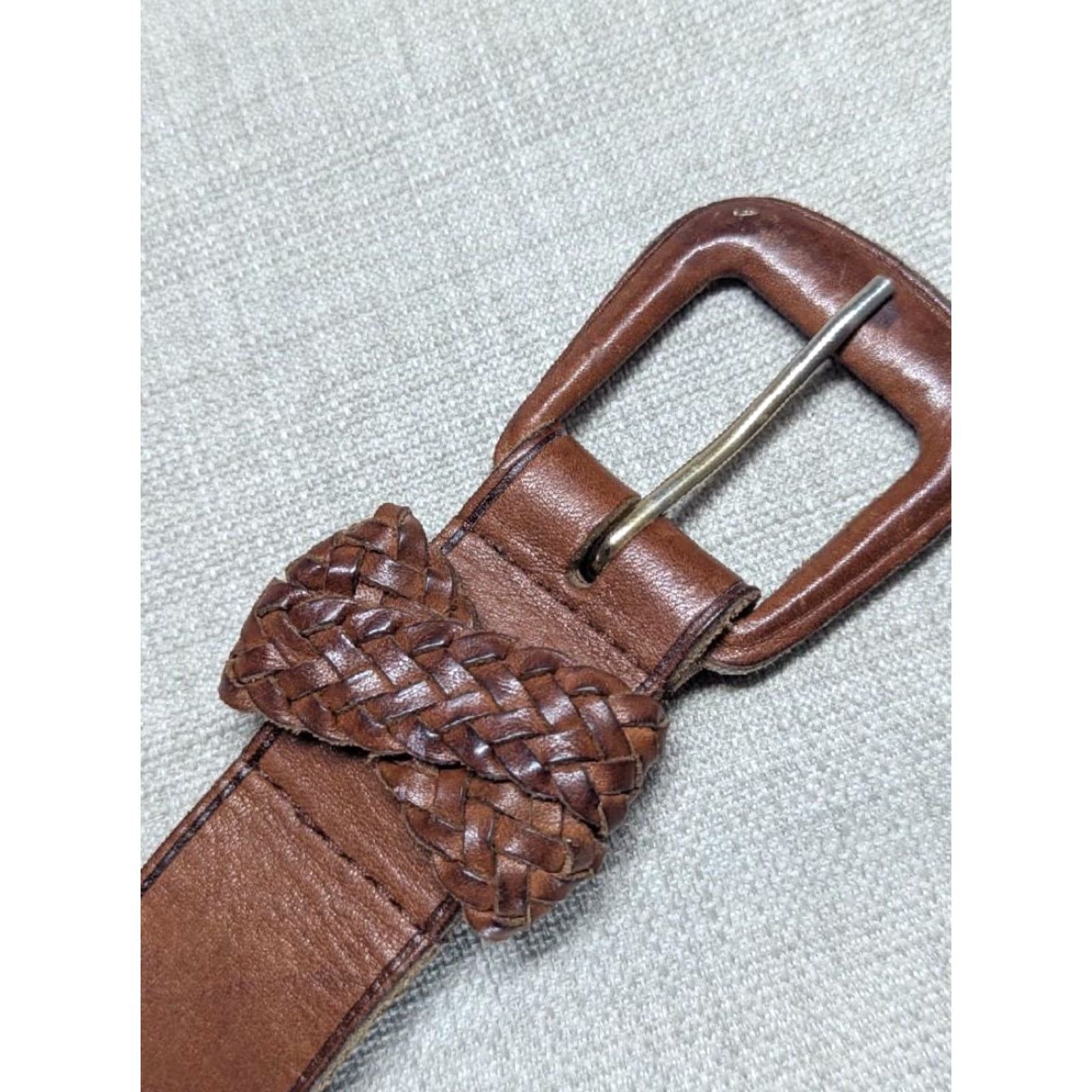 Vintage VINTAGE The Ritz belt Women S 26 Brown Full Grain cowhide leather 1-1/2" wide 1990s Featuring 33" belt length Size ONE SIZE - 3 Thumbnail