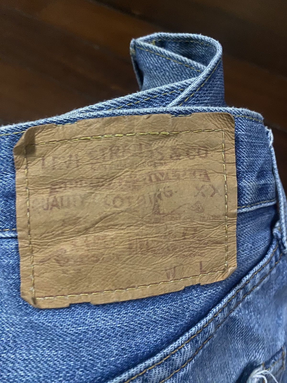 Levi's Vintage Clothing FIRE 🔥 VINTAGE 90s LEVIS BIG E 502 LVC distressed SELVEDGE Size US 33 - 19 Thumbnail