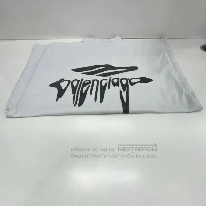 Balenciaga Balenciaga Logo Print Round Neck T. Size US M / EU 48-50 / 2 - 9 Thumbnail