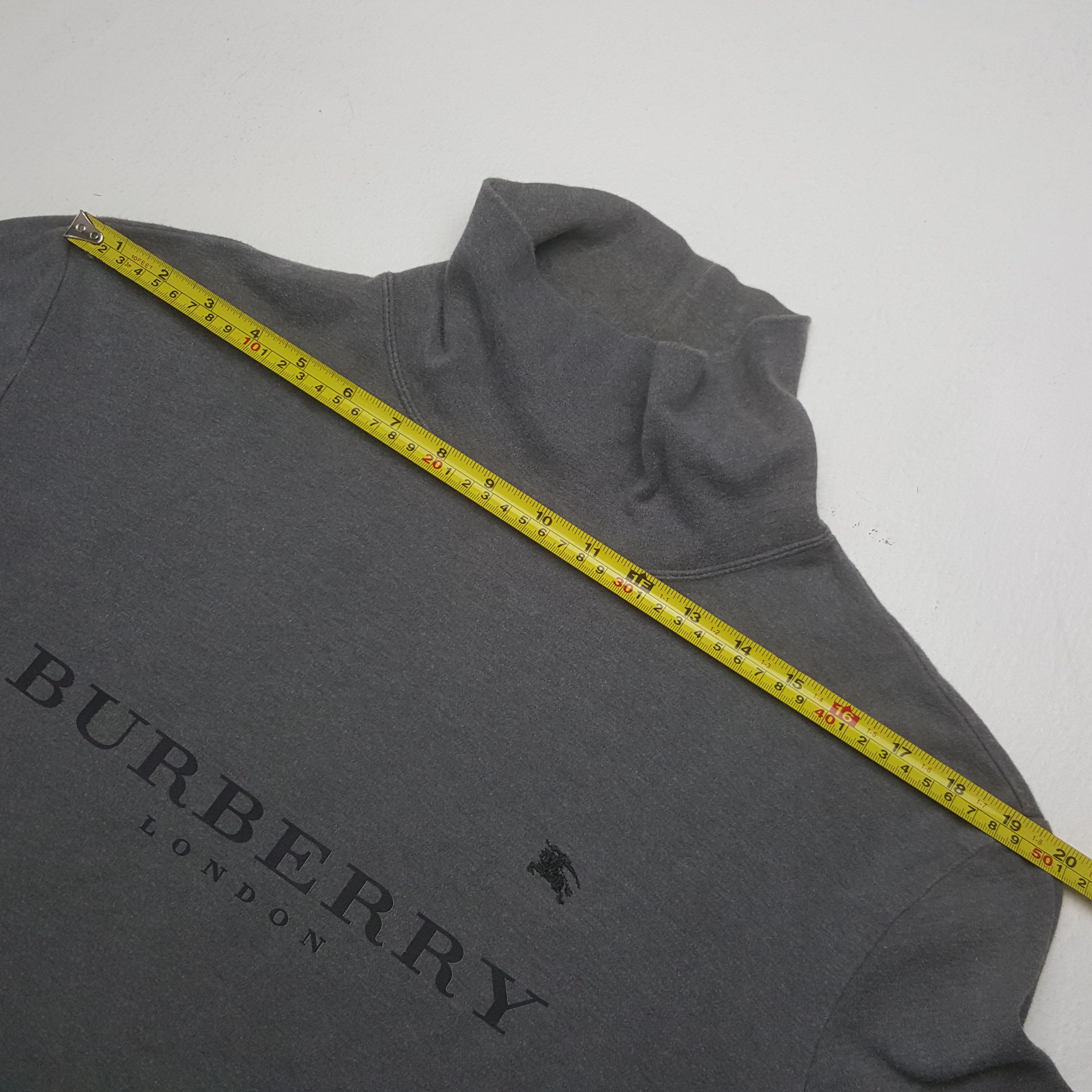 Burberry Vintage Burberry Turtle Neck Tshirt C319N33 Size US M / EU 48-50 / 2 - 5 Thumbnail