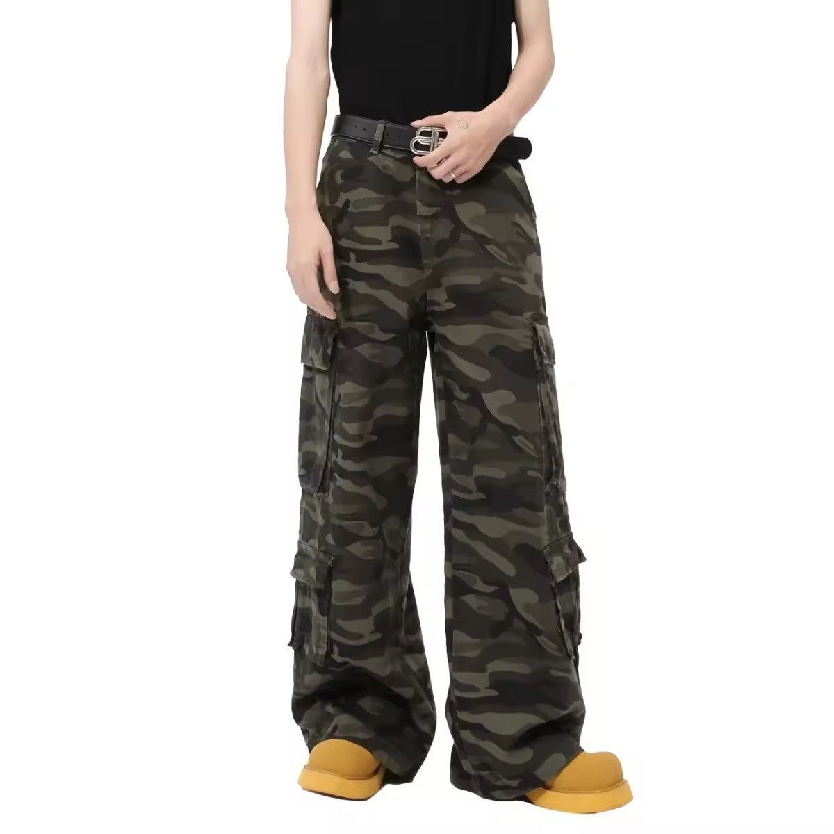 Japanese Brand Camouflage Multi-pockets Straight Wide Leg Pant Size US 28 / EU 44 - 2 Thumbnail