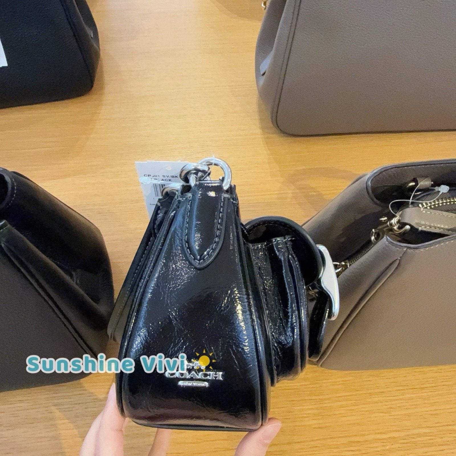 Coach NWT Coach CBJ01 Glazed Leather Ashton Shoulder Bag Black Size ONE SIZE - 2 Thumbnail