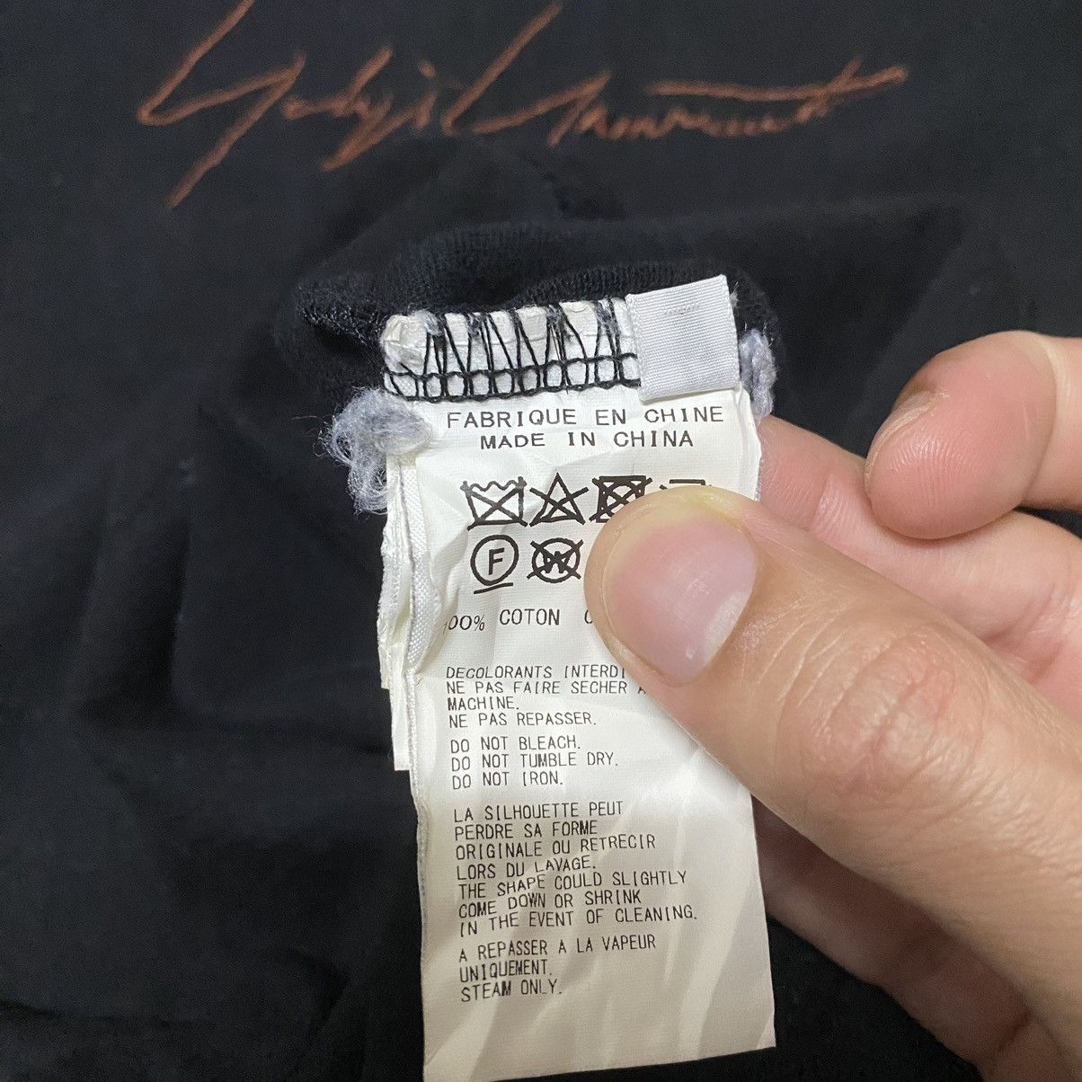 New Era × Yohji Yamamoto New Era X Yohji Yamamoto Signature Spellout Longsleeve Tee Size US M / EU 48-50 / 2 - 12 Thumbnail