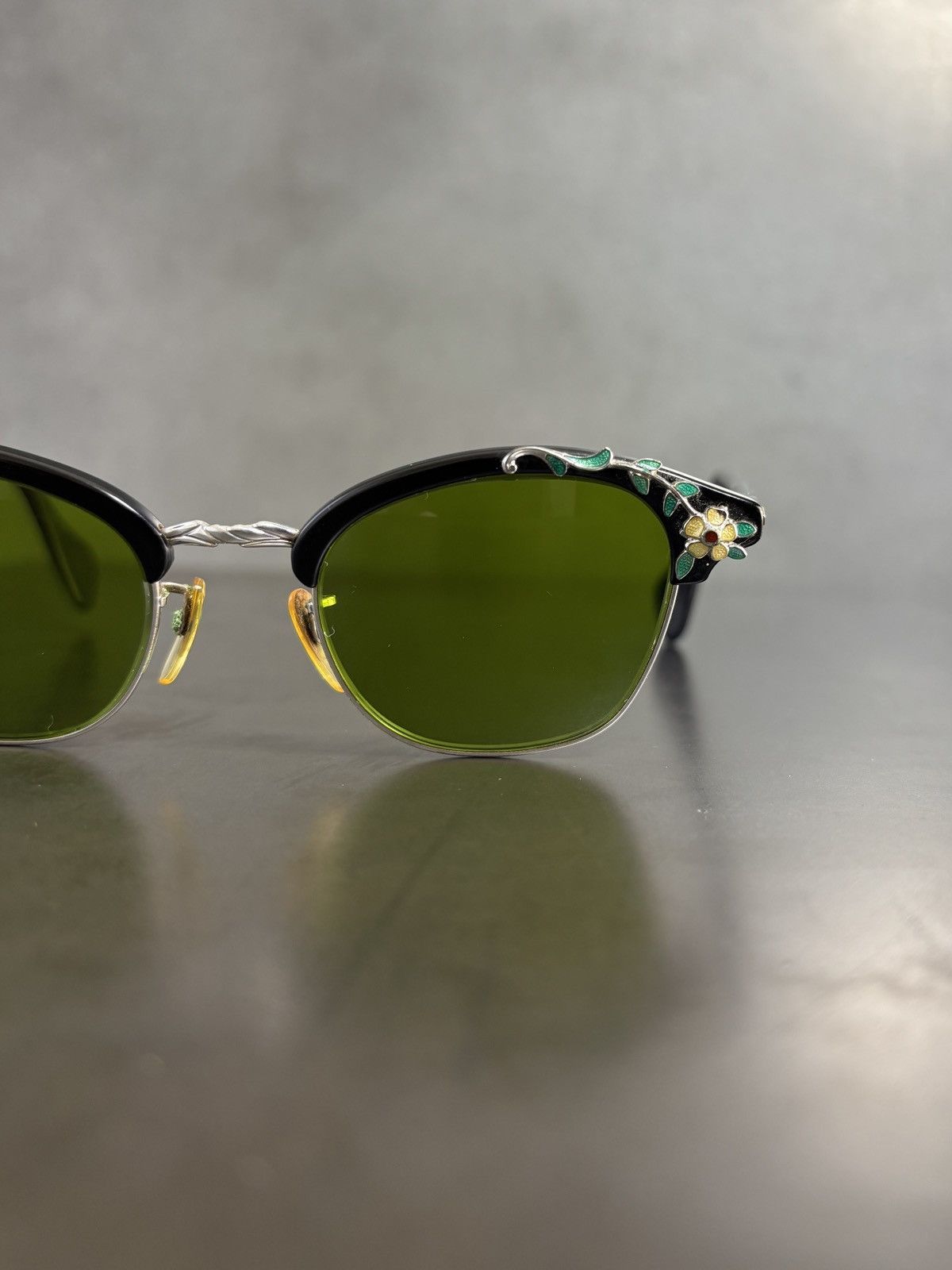American Optical × Vintage 1960s American Optical Sunglasses True Vintage Ornate Floral Size ONE SIZE - 12 Thumbnail