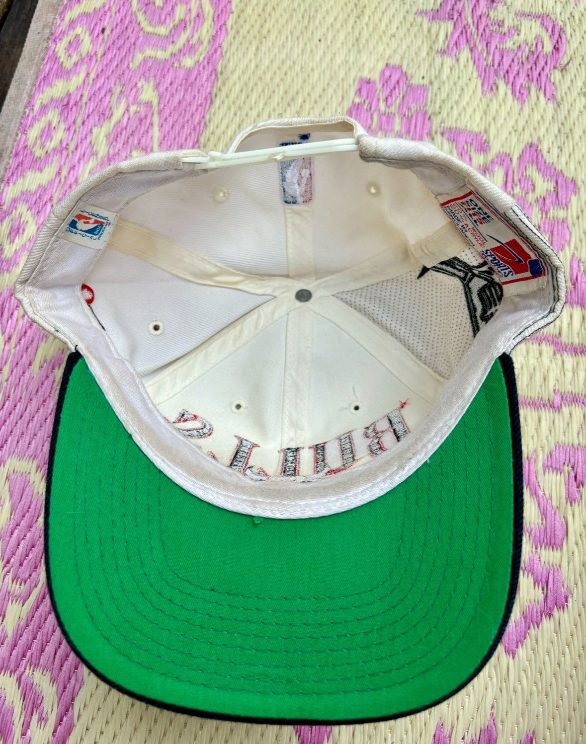 NBA Chicago Bulls Shadow Sports Specialties Vintage Snapback Hat Size ONE SIZE - 6 Thumbnail