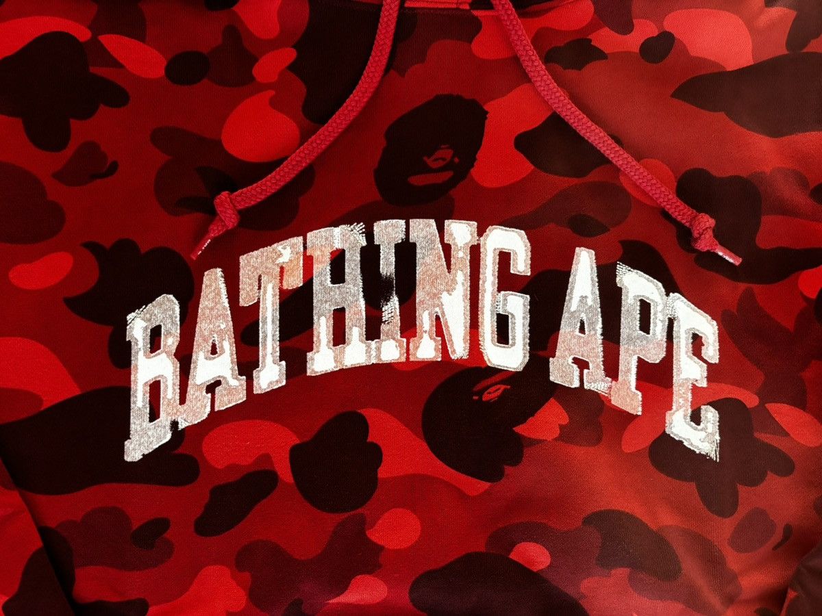 Bape Authentic ape bape color camo pullover hoodie new red XL Size US XL / EU 56 / 4 - 2 Thumbnail