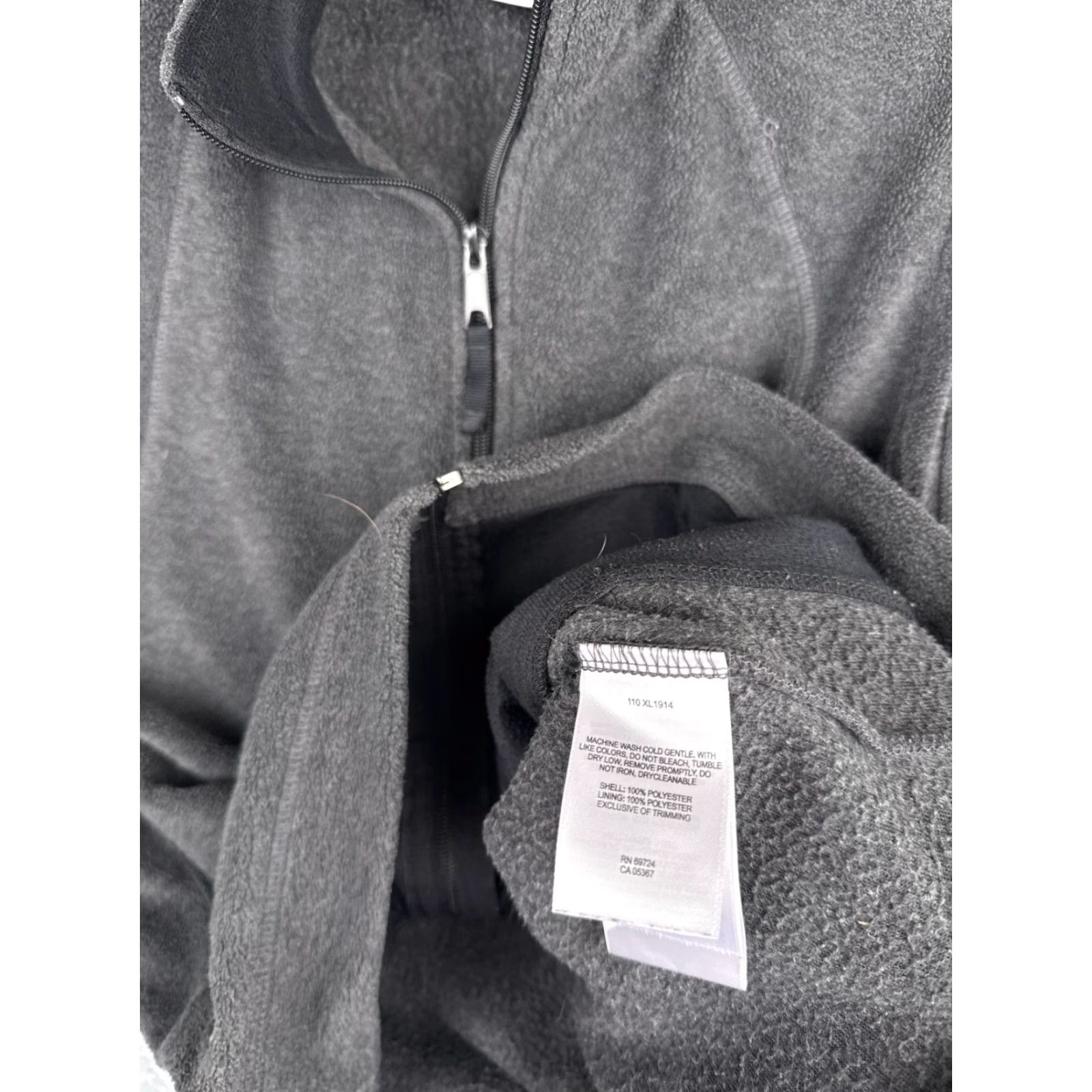 Vintage Columbia Vest Women Medium Gray Fleece 100% Polyester Full Zip Walking Golf Womens Size M / US 6-8 / IT 42-44 - 7 Thumbnail