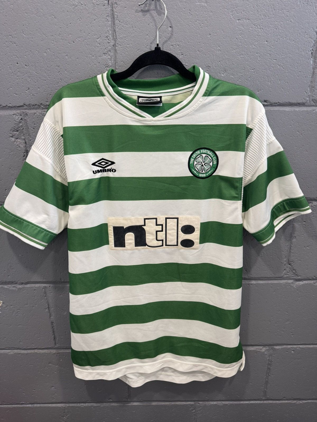 Umbro Umbro celtic vintage jersey 1999-2001 Size US L / EU 52-54 / 3 - 1 Thumbnail